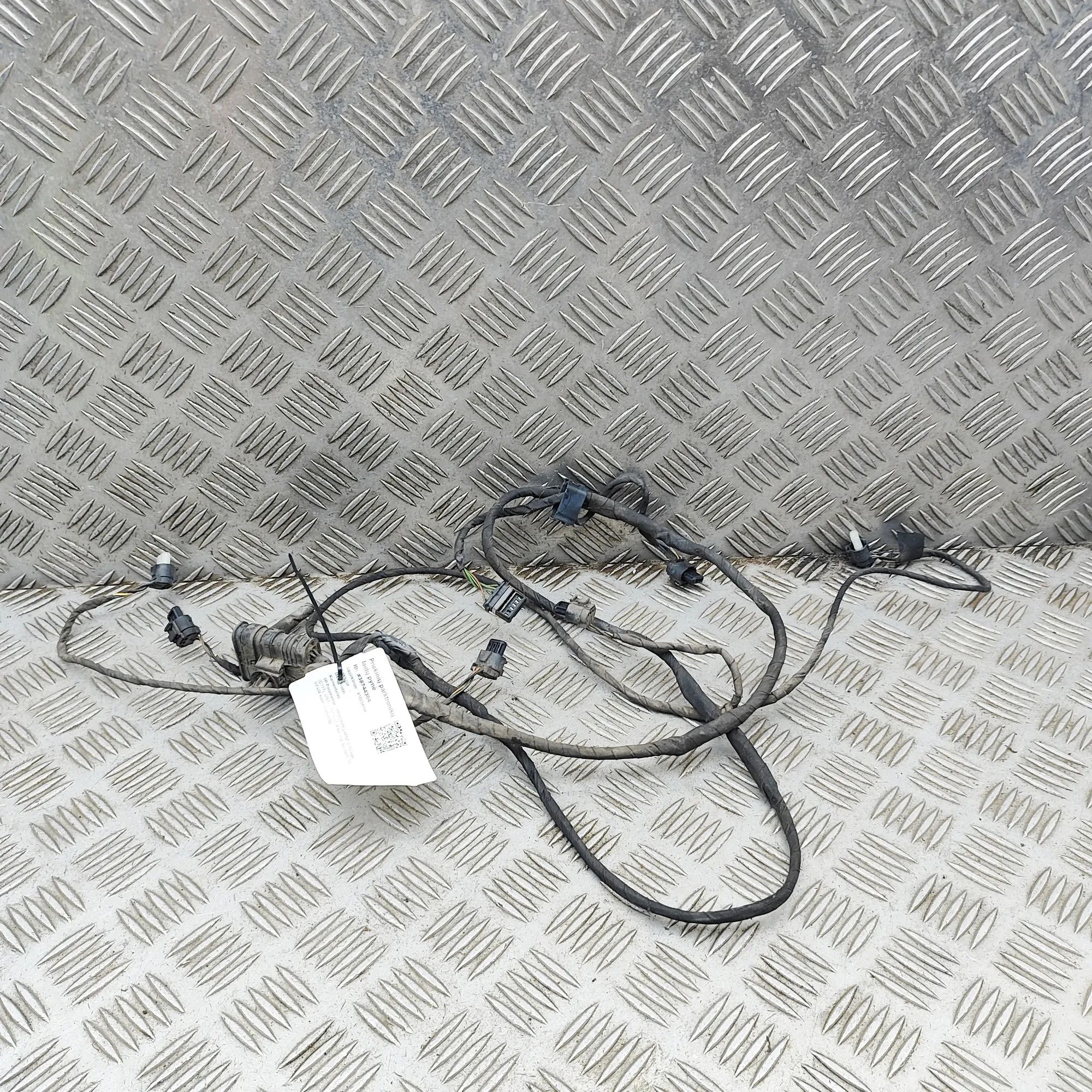 Mercedes-Benz CLA (C117) Front Parking Sensor Wiring Loom