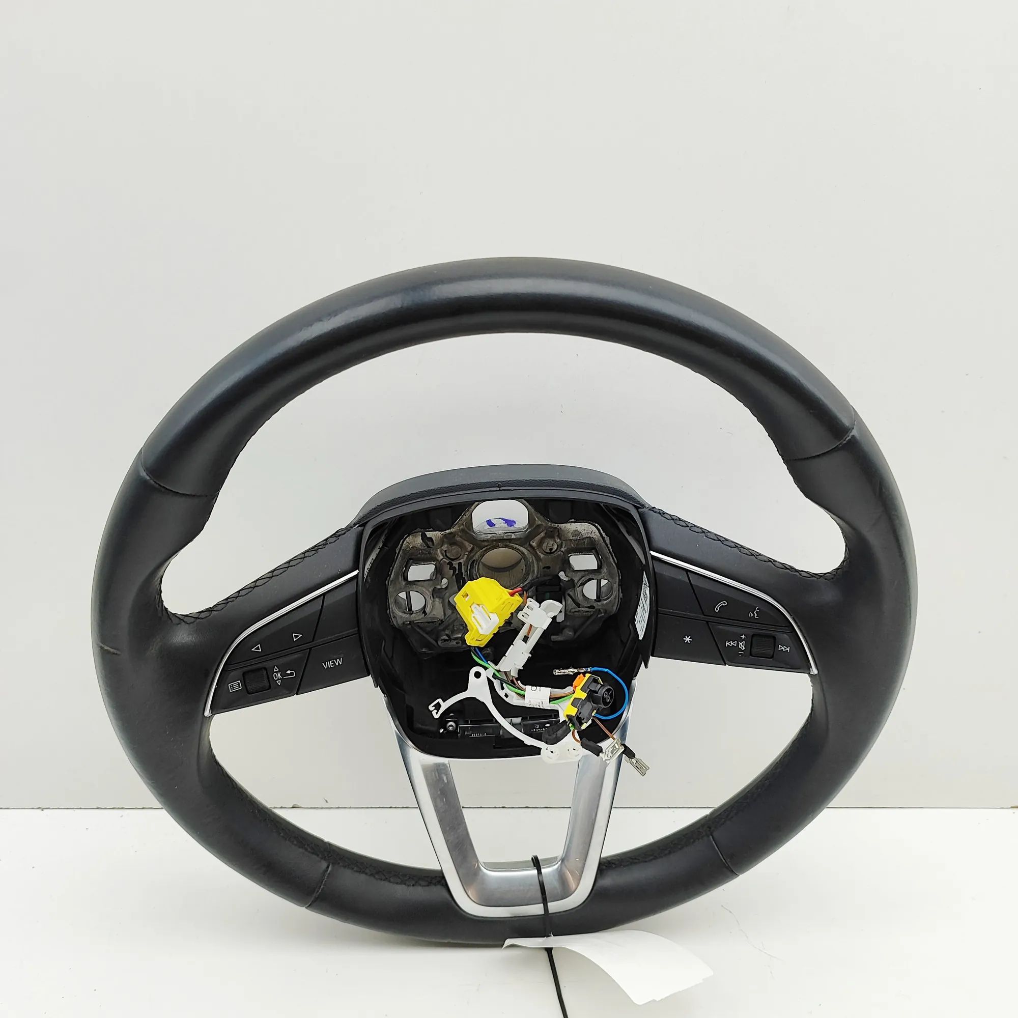 Audi Q3 (F3) steering wheel Steering Wheel — AUDI Q3 (F3) (2018-...) — 83A4...