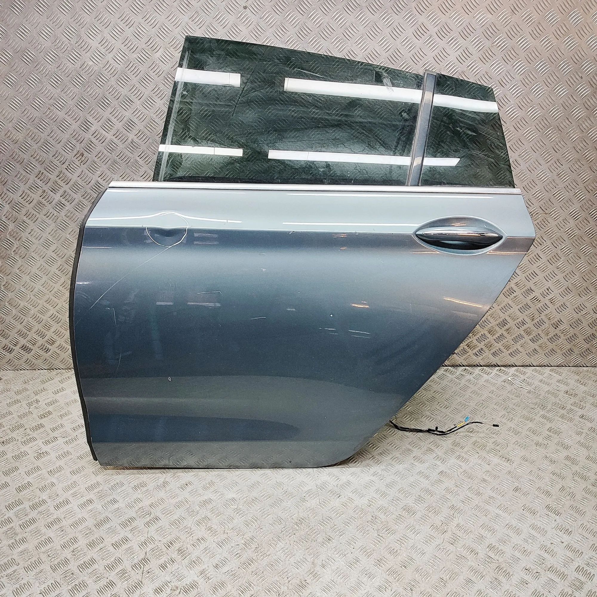 BMW 5 (E60 / E61) Door — rear left Door — rear left — BMW 5 SERIES (Gran Turismo F...