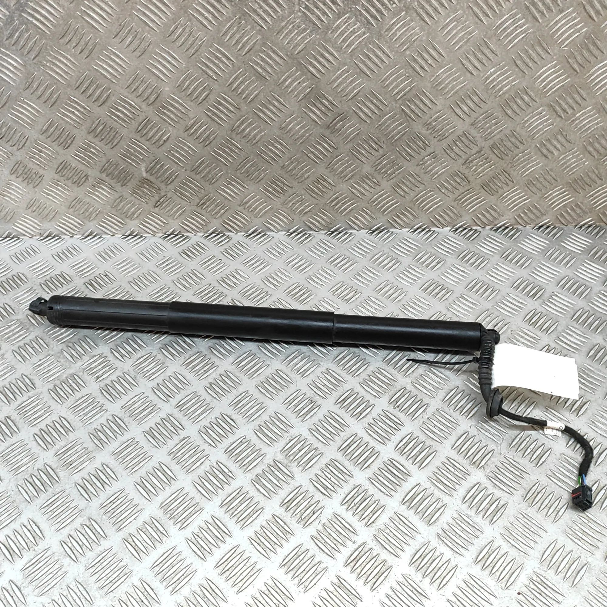Audi Q5 (FY) Right Side Tailgate Gas Strut Right Side Tailgate Gas Strut — AUDI Q5 (FY) (2...