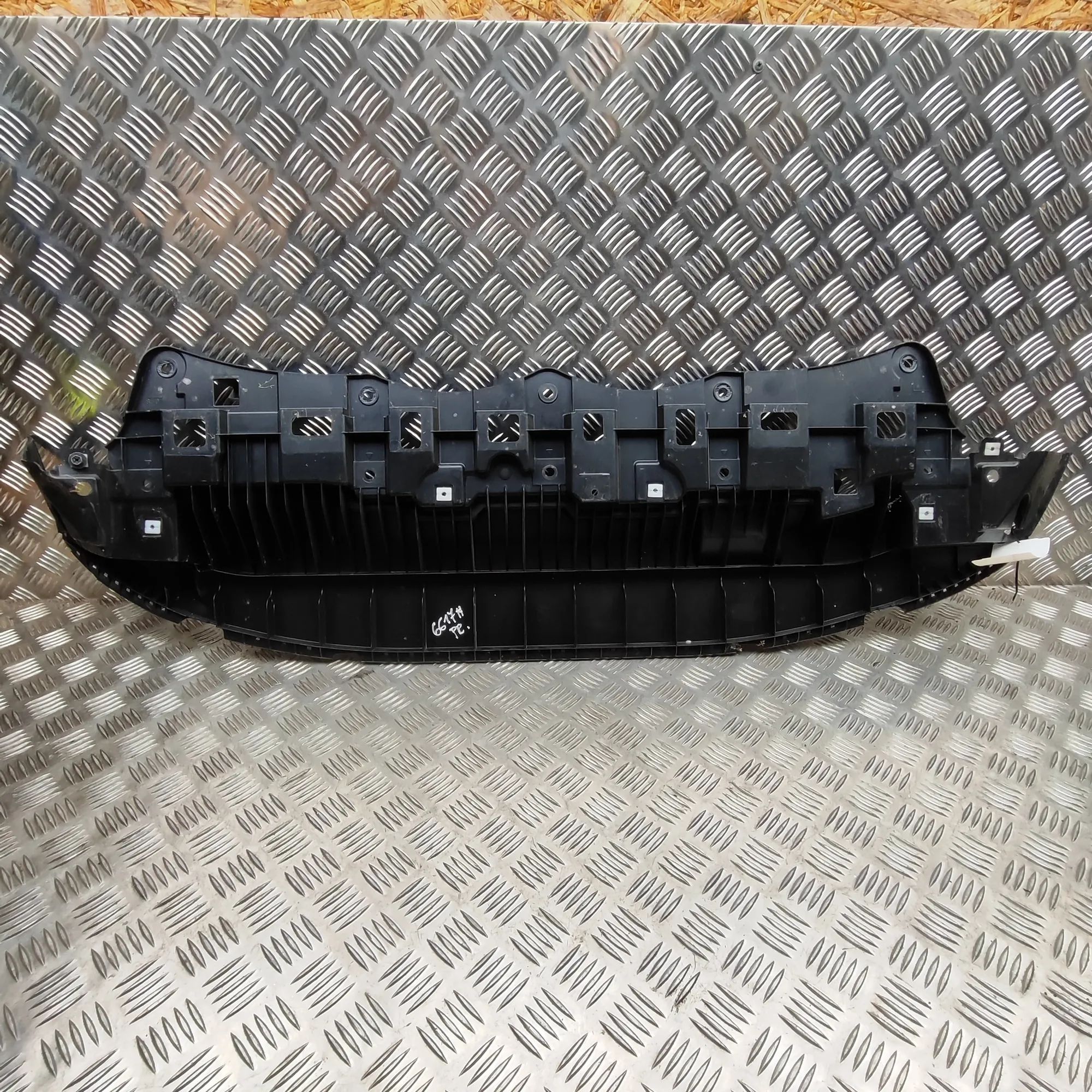 Toyota Yaris Front Bumper Underbody Cover Front Bumper Underbody Cover — TOYOTA YARIS (CR...