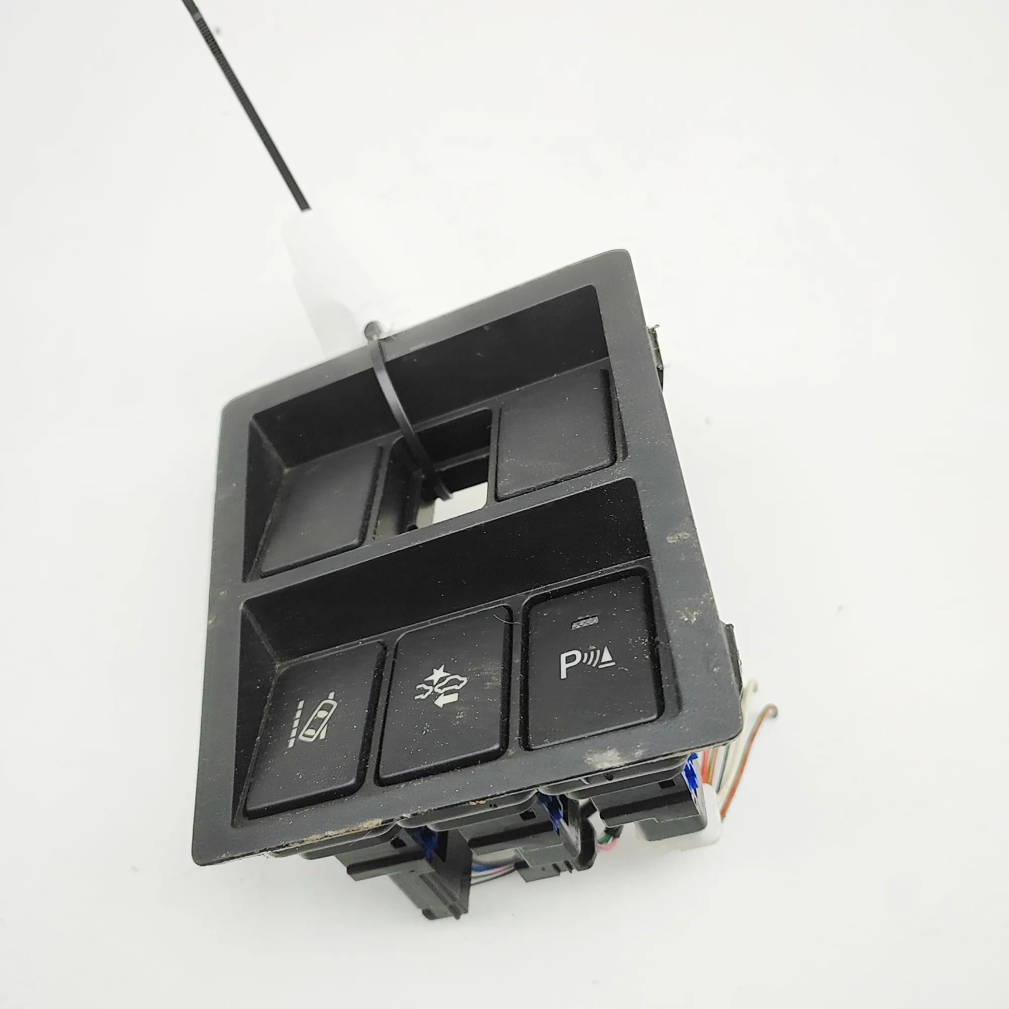 Toyota Hilux Button Switch Panel Button Switch Panel — TOYOTA HILUX (VIII Pick-u...