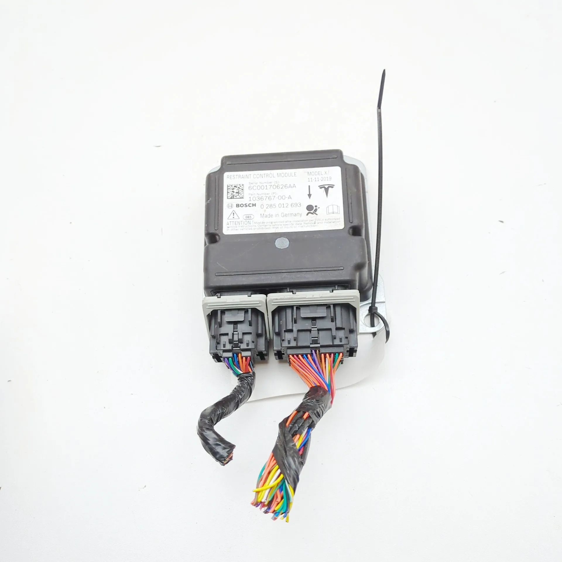 Tesla Model X SRS Control Unit SRS Control Unit — TESLA MODEL X (2013-...) — 1...