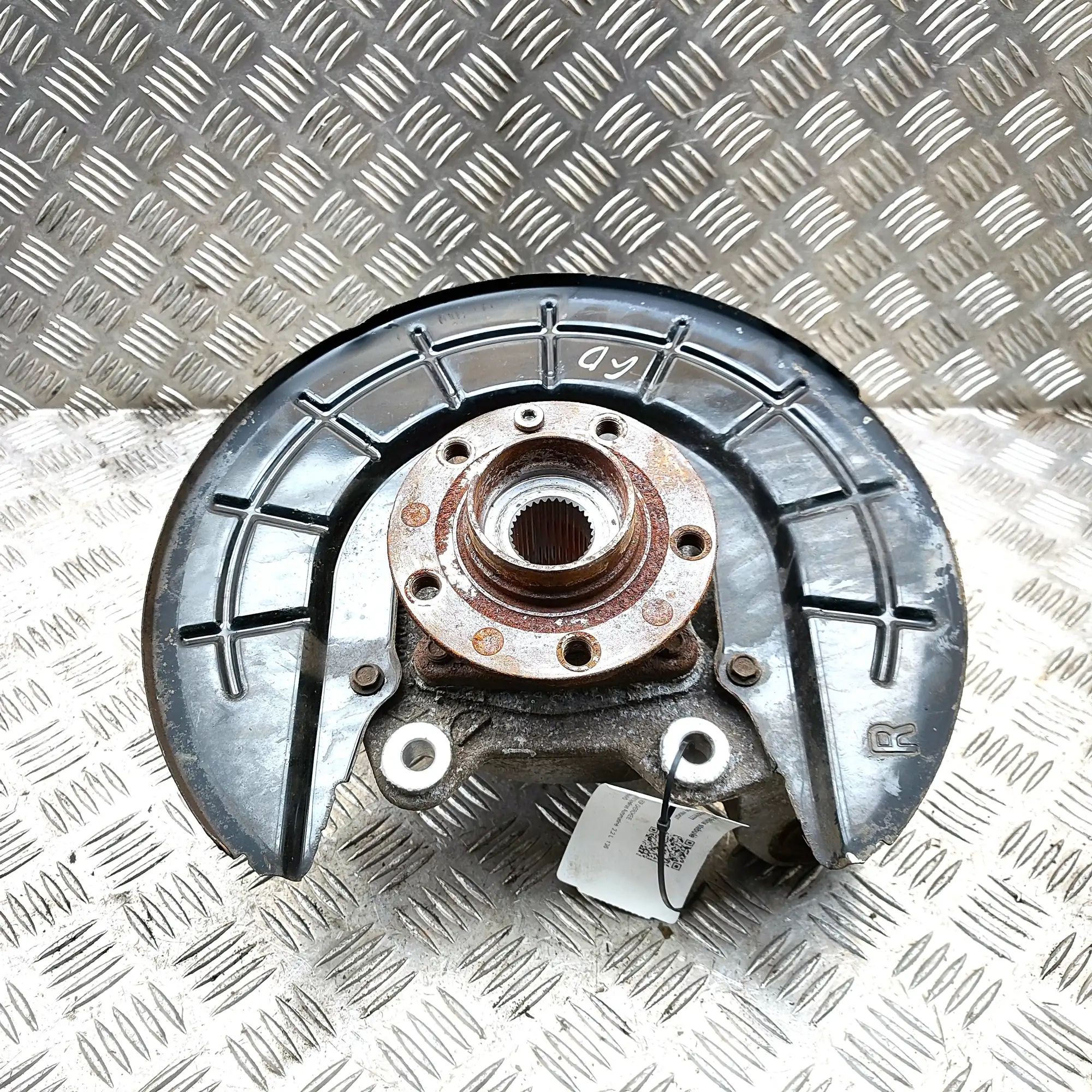 Jeep Cherokee (KL) Rear Right Wheel Hub Rear Right Wheel Hub — JEEP CHEROKEE (KL) (2013...