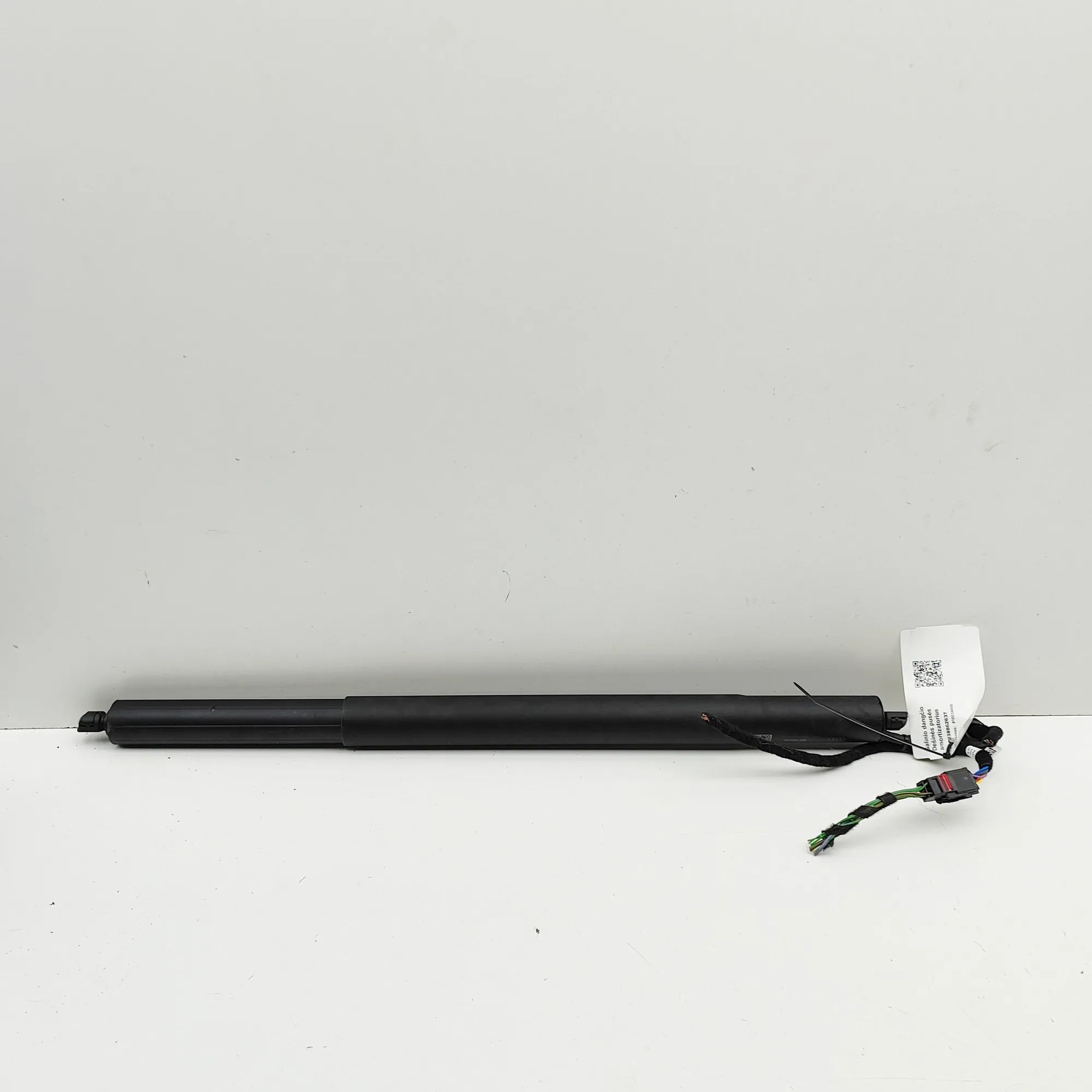 Audi Q3 (F3) Right Side Tailgate Gas Strut Right Side Tailgate Gas Strut — AUDI Q3 (F3) (2...