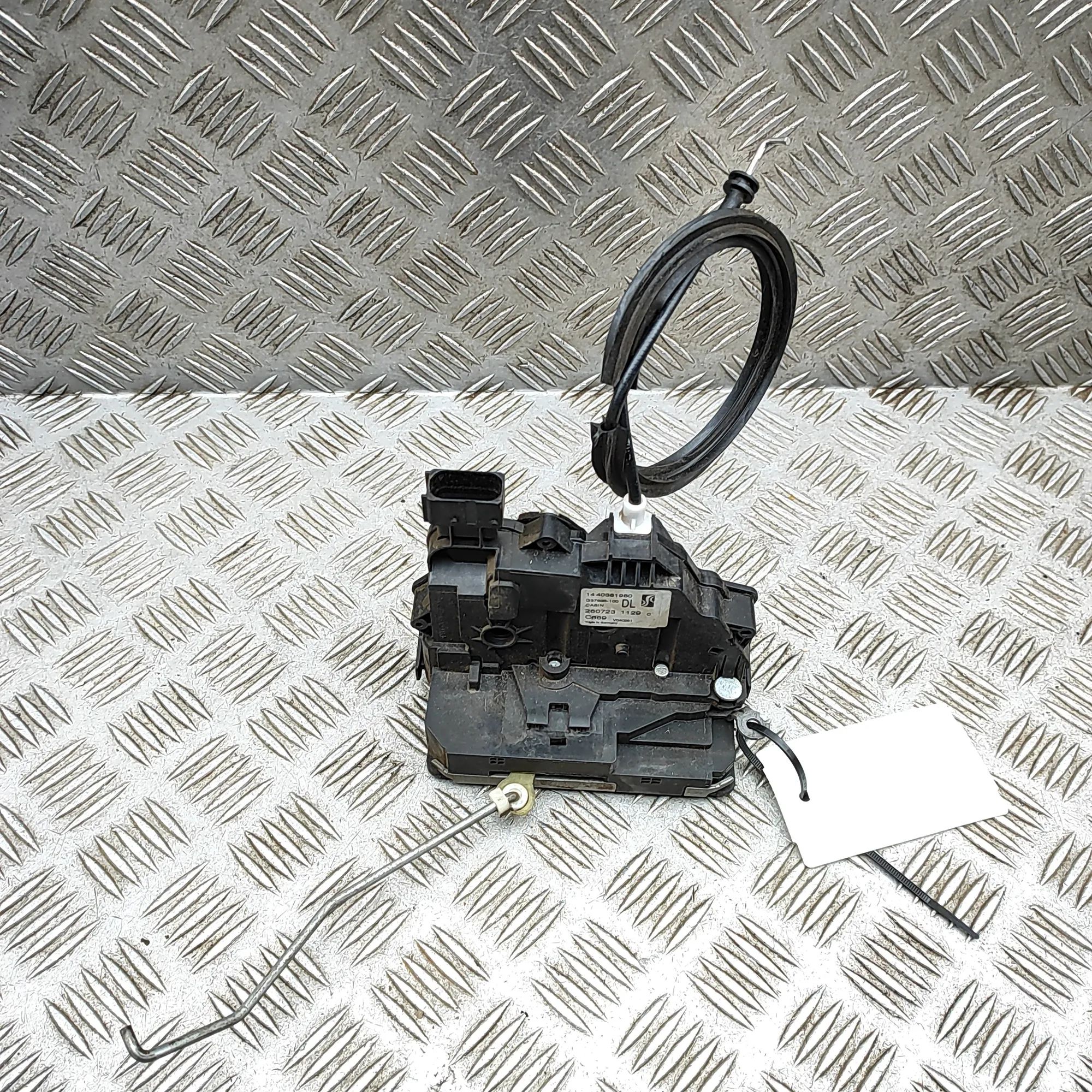 Opel Movano (C) Door lock — front right Door lock — front right — OPEL MOVANO (C Van U9...
