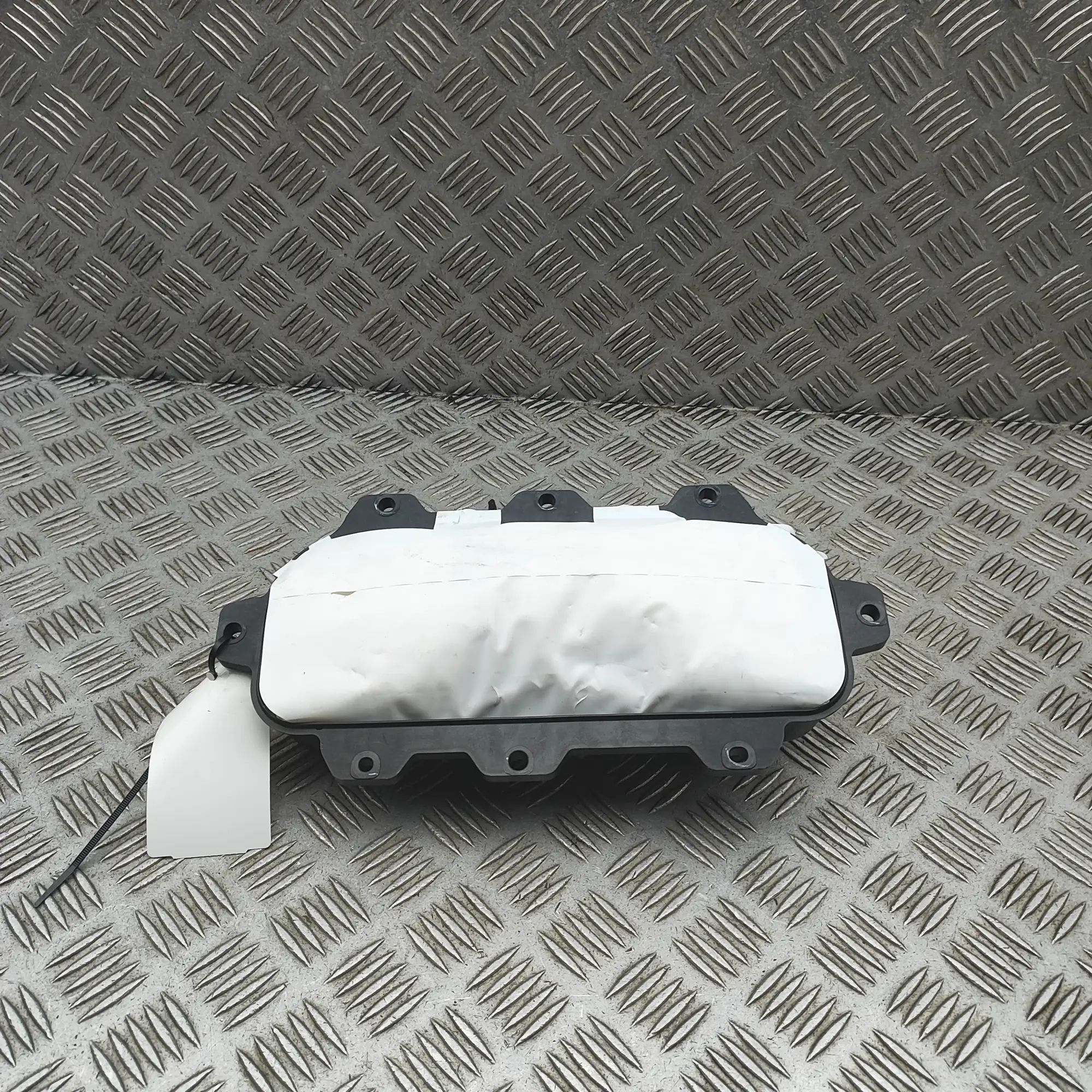 Jaguar XE Dashboard Safety Bag SRS Dashboard Safety Bag SRS — JAGUAR XE (X760) (20...