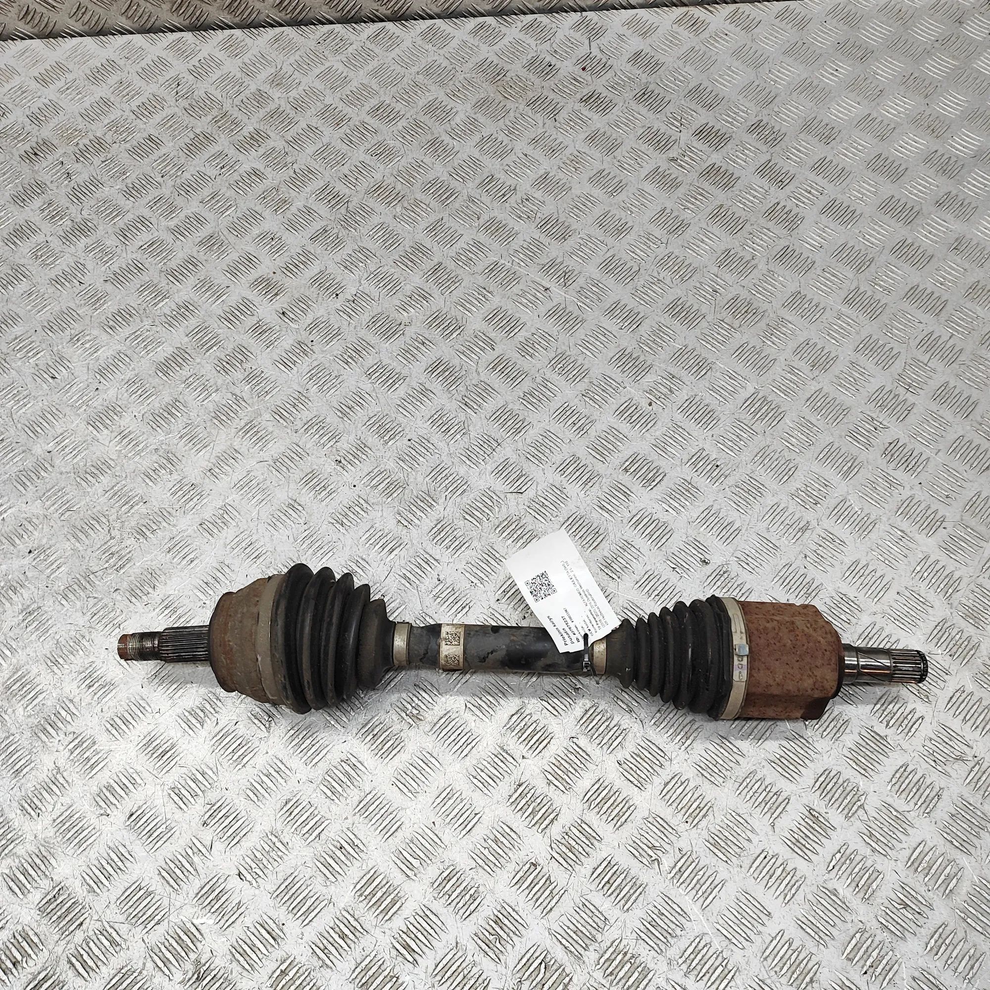 Alfa-Romeo Giulietta (940) Front Left Driveshaft
