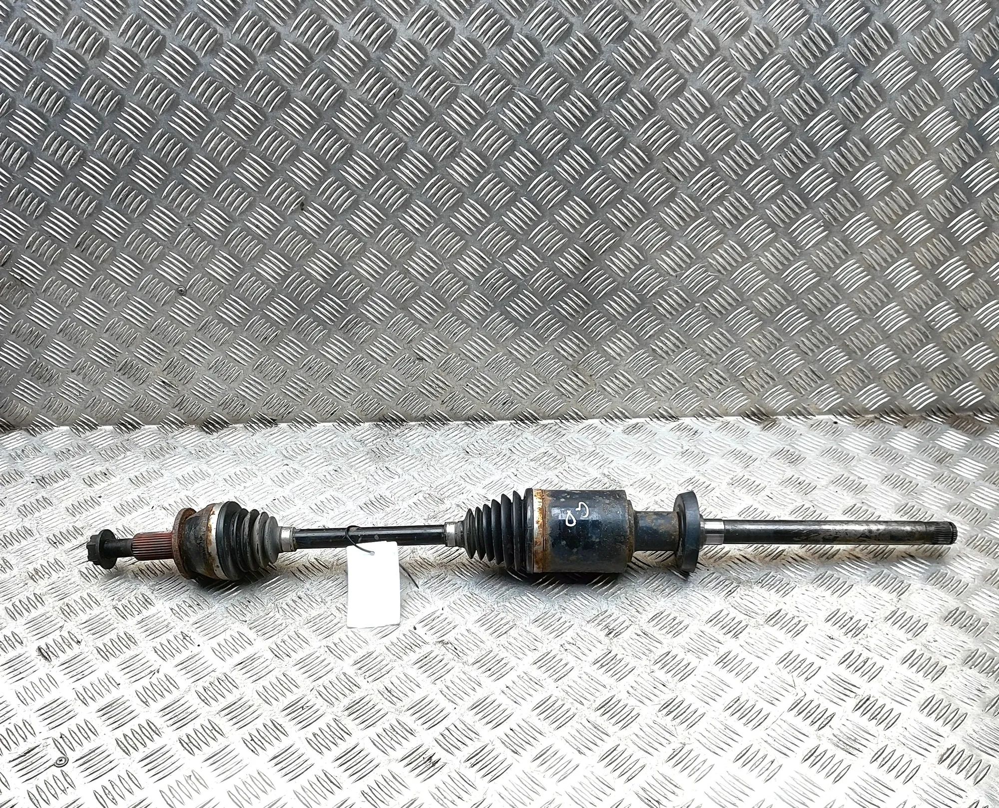 Jeep Cherokee (KL) Rear Right Driveshaft Rear Right Driveshaft — JEEP CHEROKEE (KL) (201...