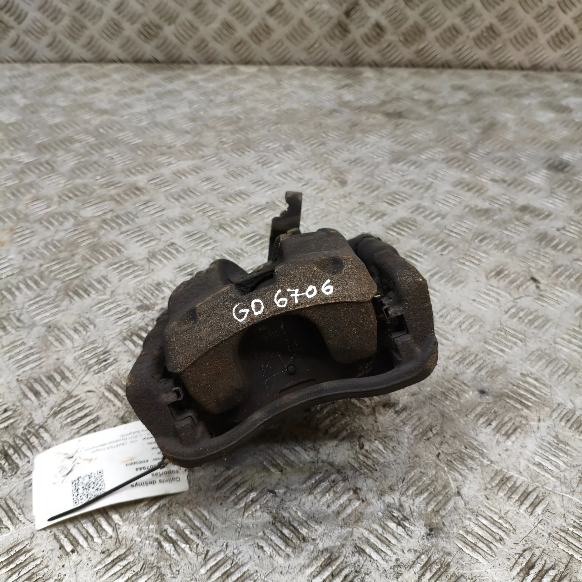 Volkswagen Crafter Brake caliper — rear right Brake caliper — rear right — VW CRAFTER (Van SY...