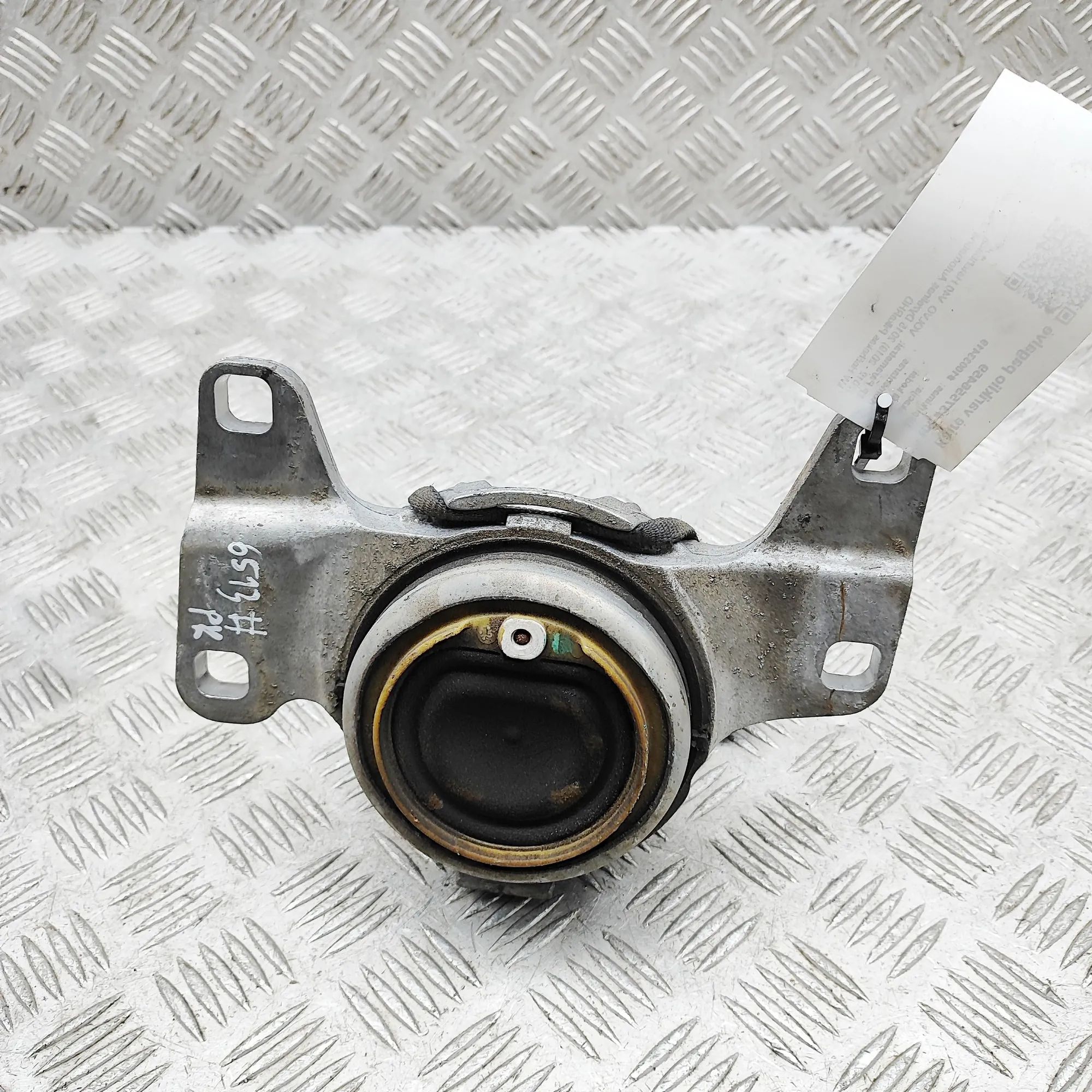 Volvo V40 Left Side Engine Mount Left Side Engine Mount — VOLVO V40 (Hatchback) ...