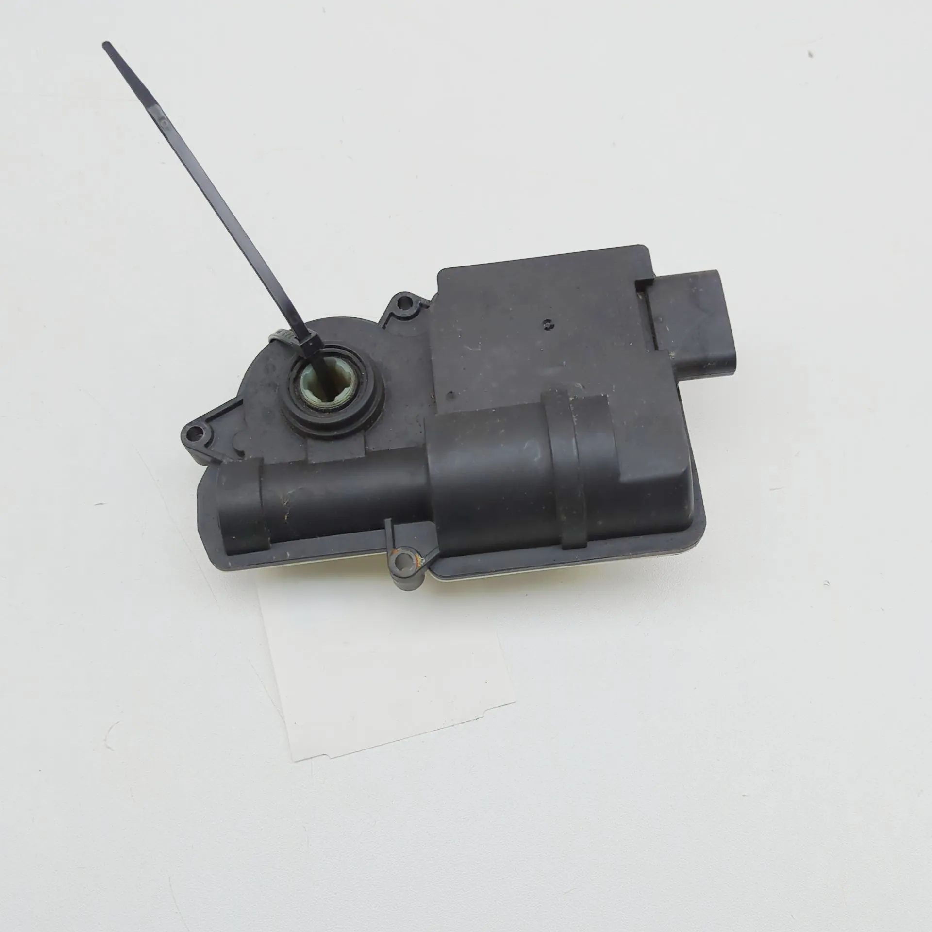Porsche Taycan Fuel filler flap lock Fuel filler flap lock — PORSCHE TAYCAN (2019-.....
