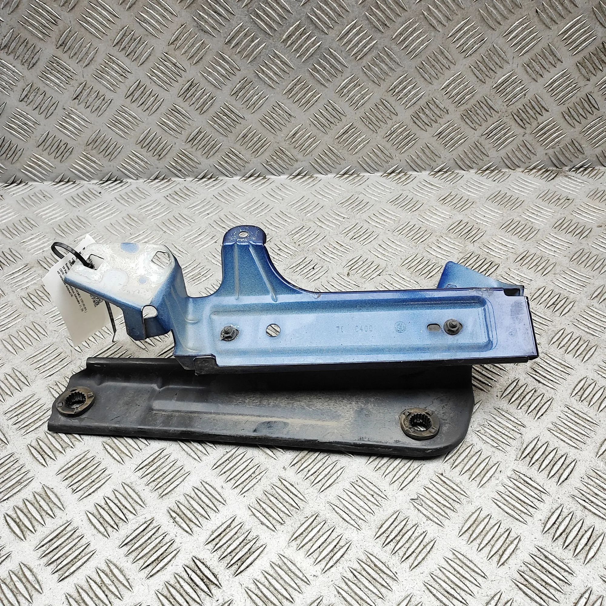 Alfa-Romeo Stelvio Radiator Holder Radiator Holder — ALFA ROMEO STELVIO (949_) (20...