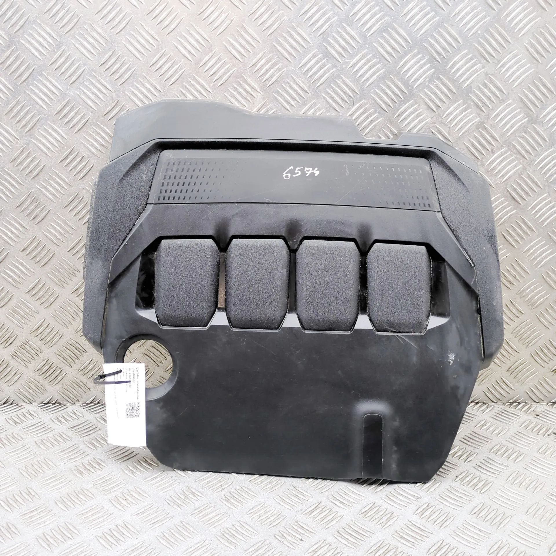 Audi Q3 (F3) Moottori muovikansi Engine cover — AUDI Q3 (Sportback F3N) (2019-.....