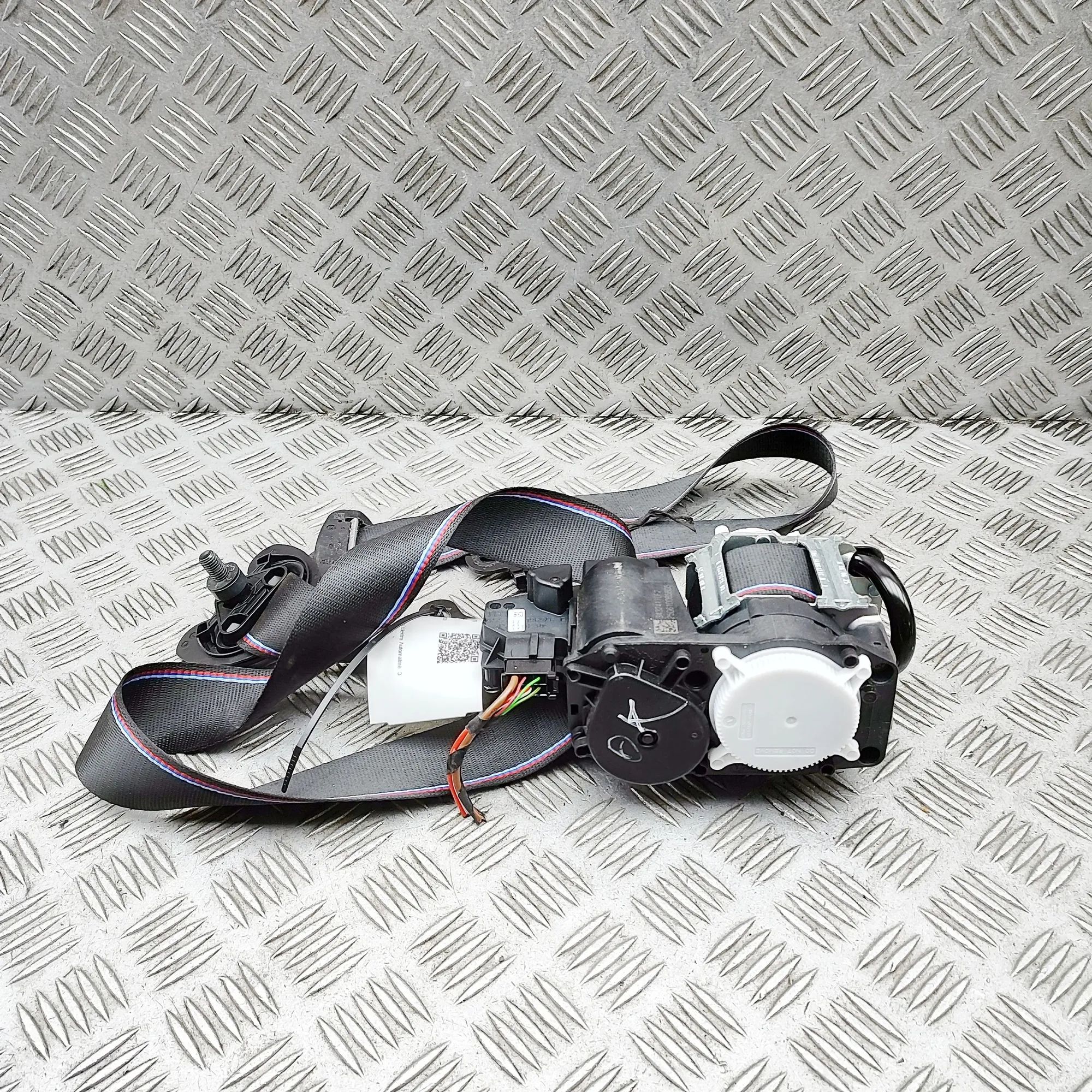 BMW X5 (G05) Front Left Seatbelt