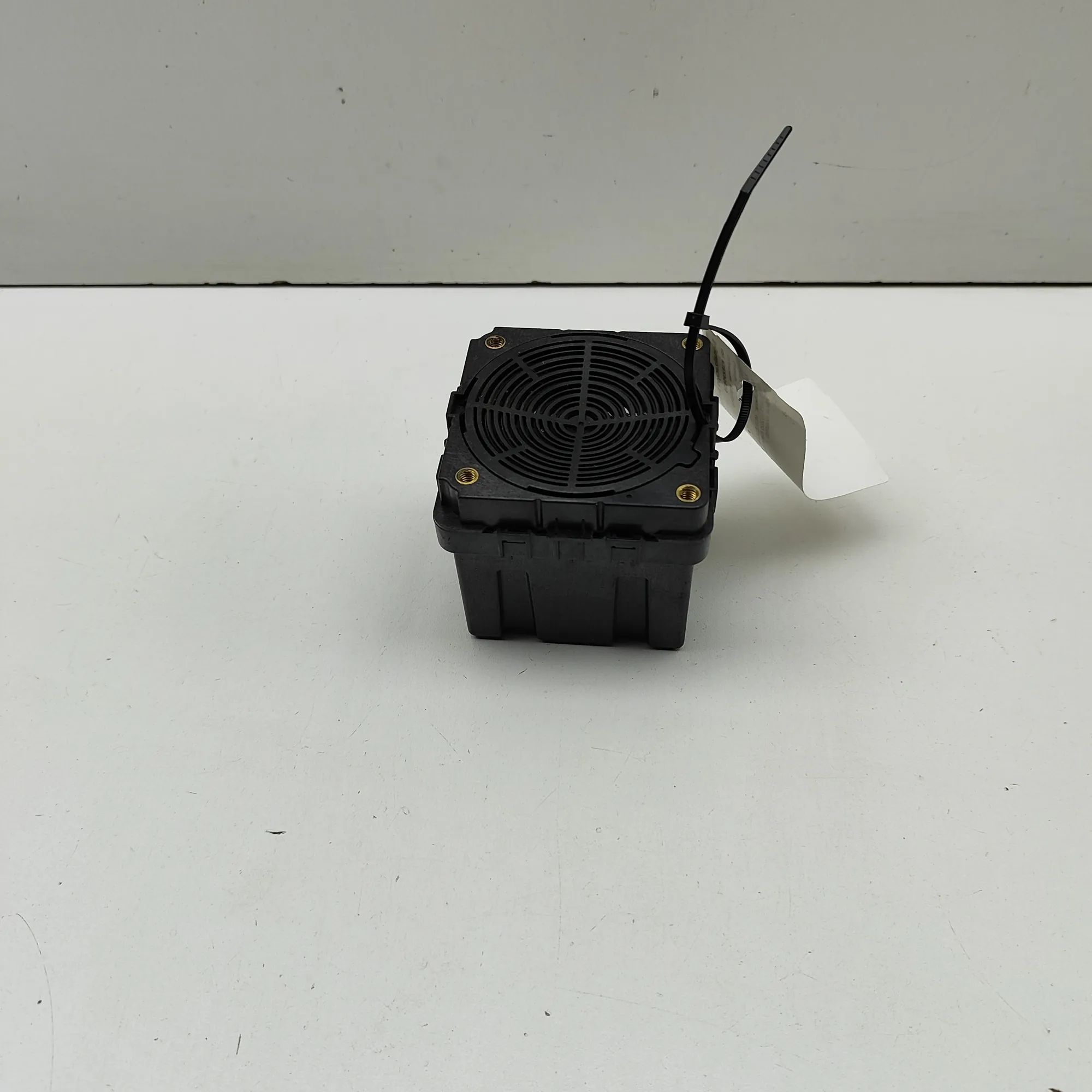Mercedes-Benz EQS (V297 / X296) Engine Sound Control Unit Engine Sound Control Unit — MERCEDES BENZ EQS (...