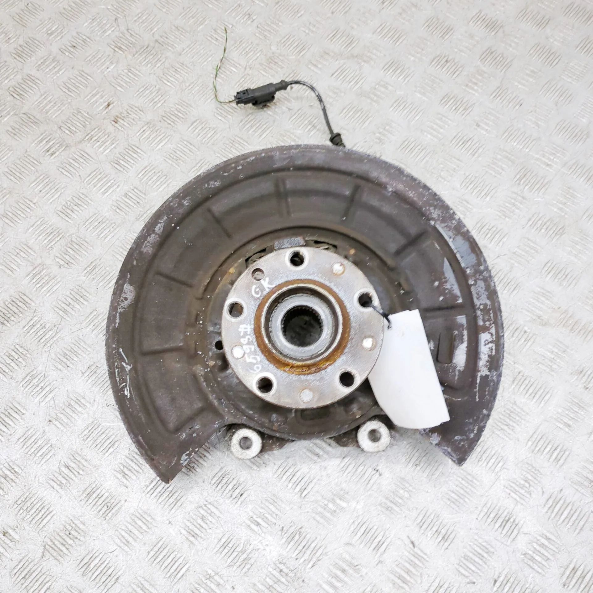 Maserati Ghibli Rear Left Wheel Hub Spindle Rear Left Wheel Hub Spindle — MASERATI GHIBLI (...