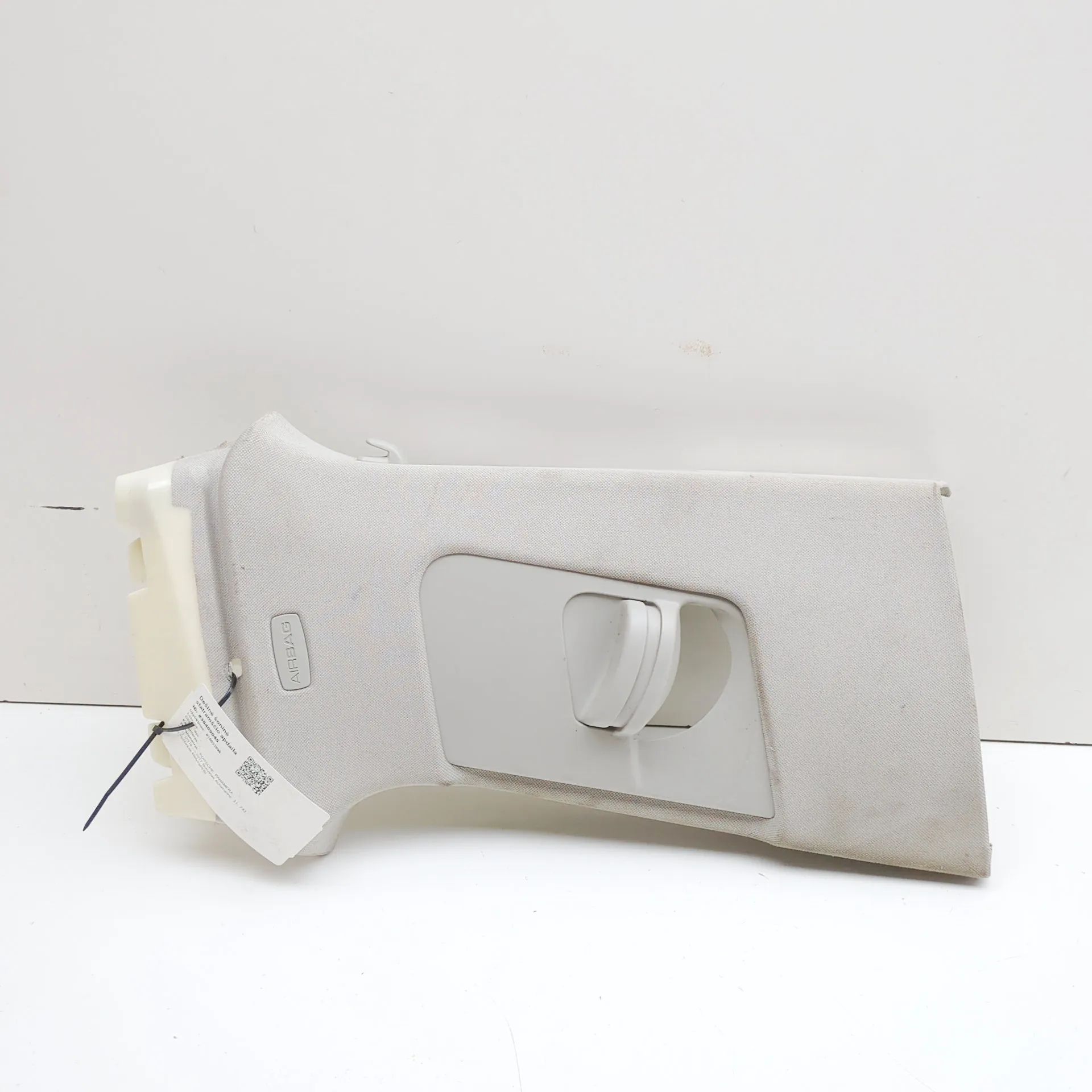 Porsche Panamera B-pillar trim — right B-pillar trim — right — PORSCHE PANAMERA (971) ...