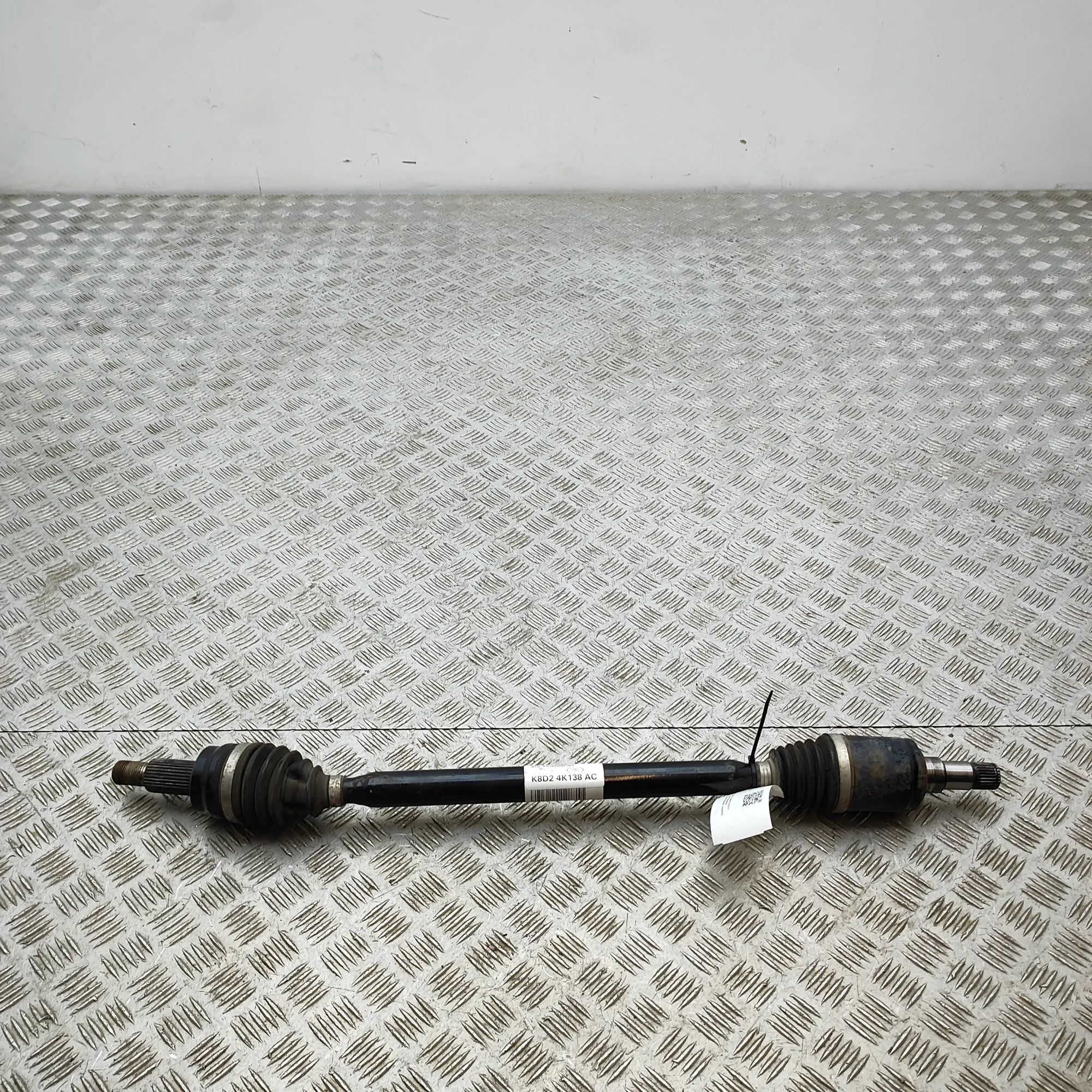 Land Rover Range Rover Evoque Rear Right Driveshaft Rear Right Driveshaft — LAND ROVER RANGE ROVER ...