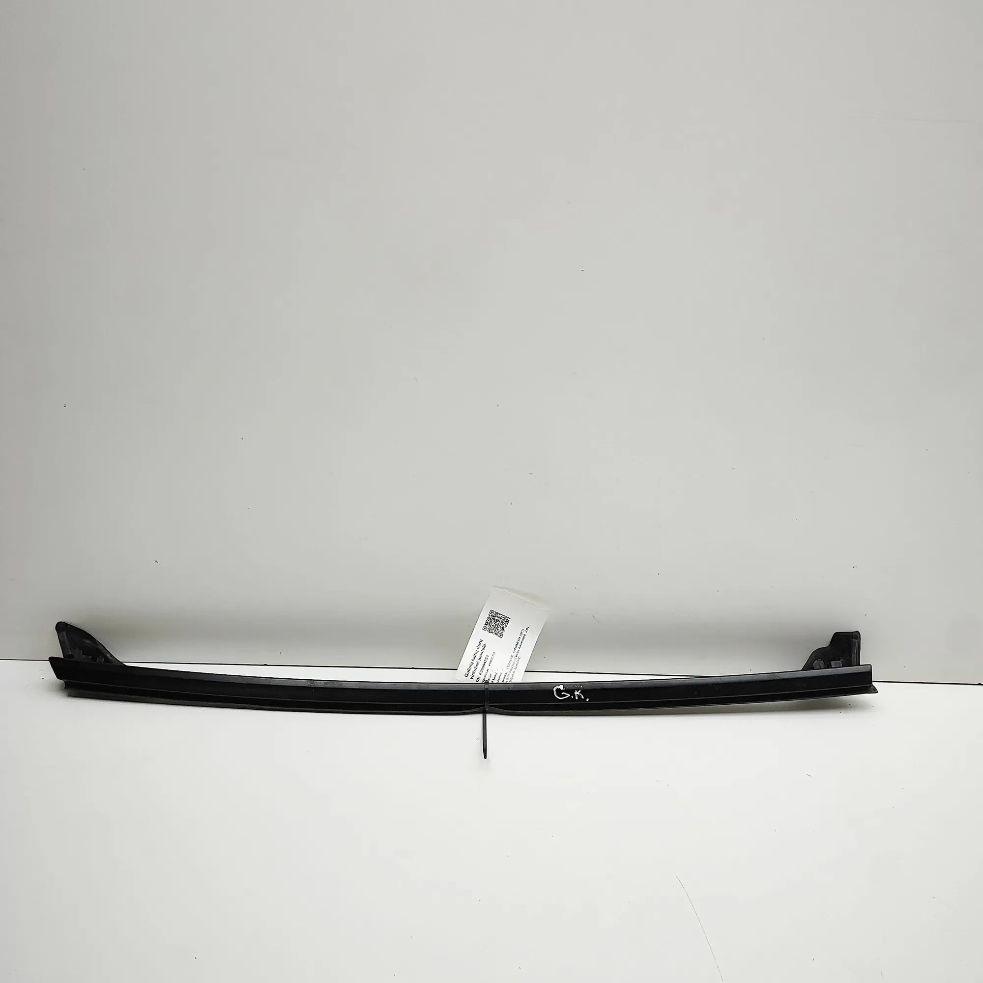 Porsche Panamera Upper door trim strip — rear left Upper door trim strip — rear left — PORSCHE PAN...