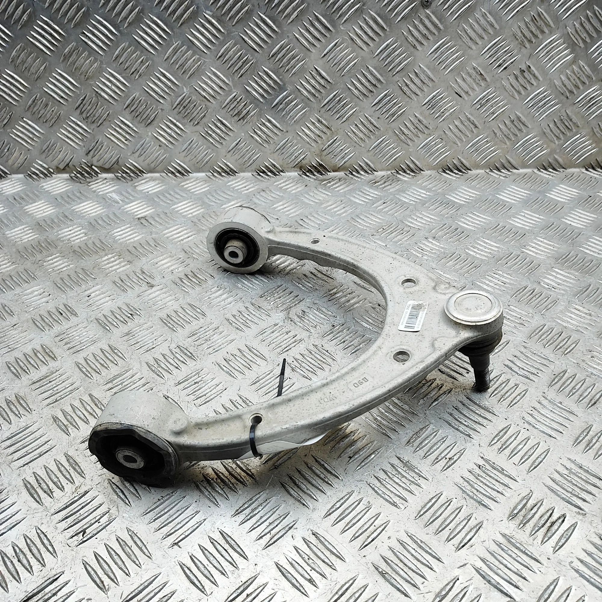 Porsche Panamera Front Right Upper Control Arm Front Right Upper Control Arm — PORSCHE PANAMER...