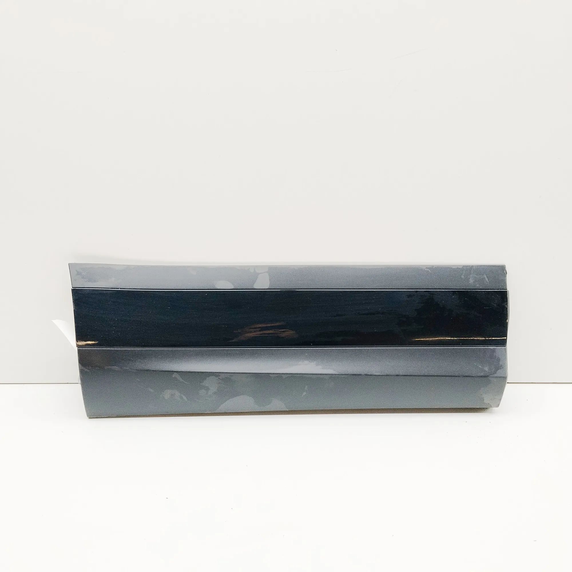 Land Rover Range Rover Evoque Door moulding — rear right Door moulding — rear right — LAND ROVER RANGE R...