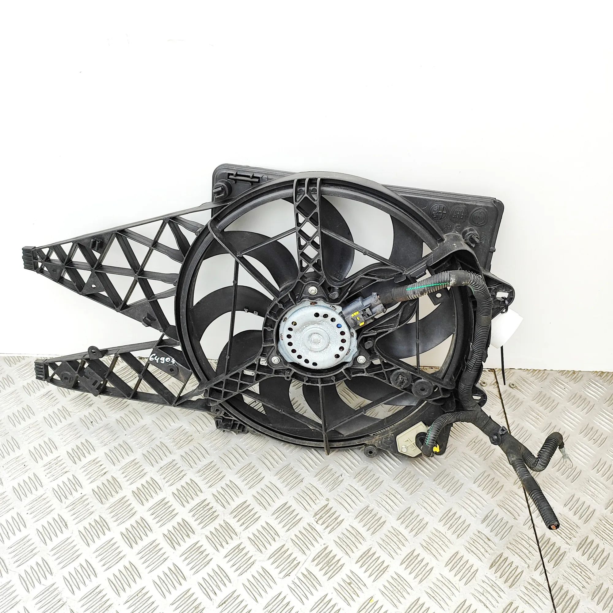 Alfa-Romeo Giulietta (940) Engine Cooling Fan Shroud