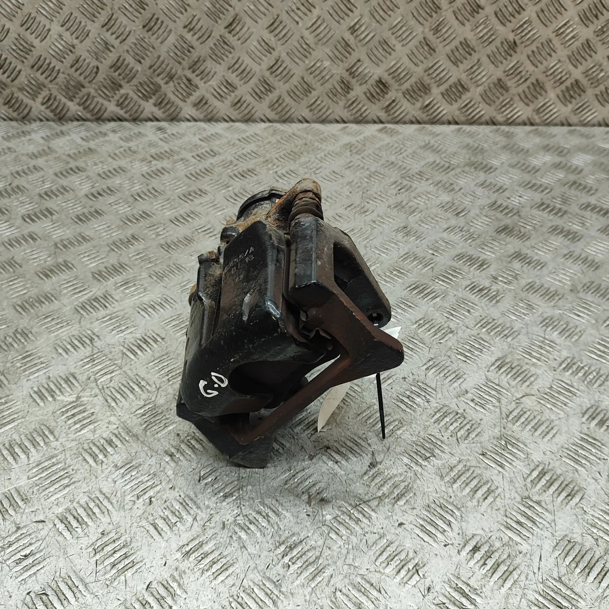 Audi Q5 (8R) Brake caliper — rear right Brake caliper — rear right — AUDI Q5 (8R) (2008...