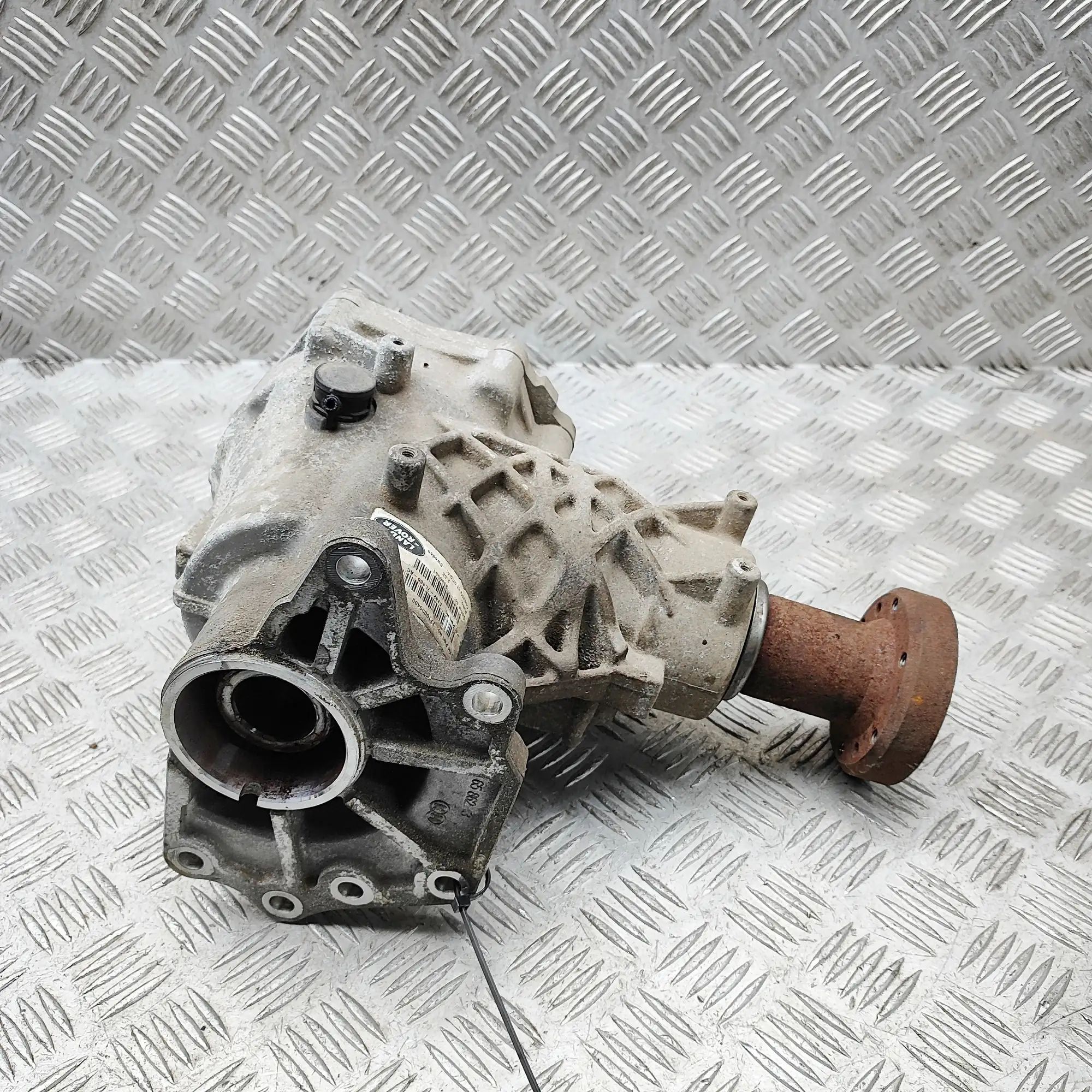 Land Rover Discovery Sport Transfer case Transfer case — LAND ROVER DISCOVERY SPORT (L55...