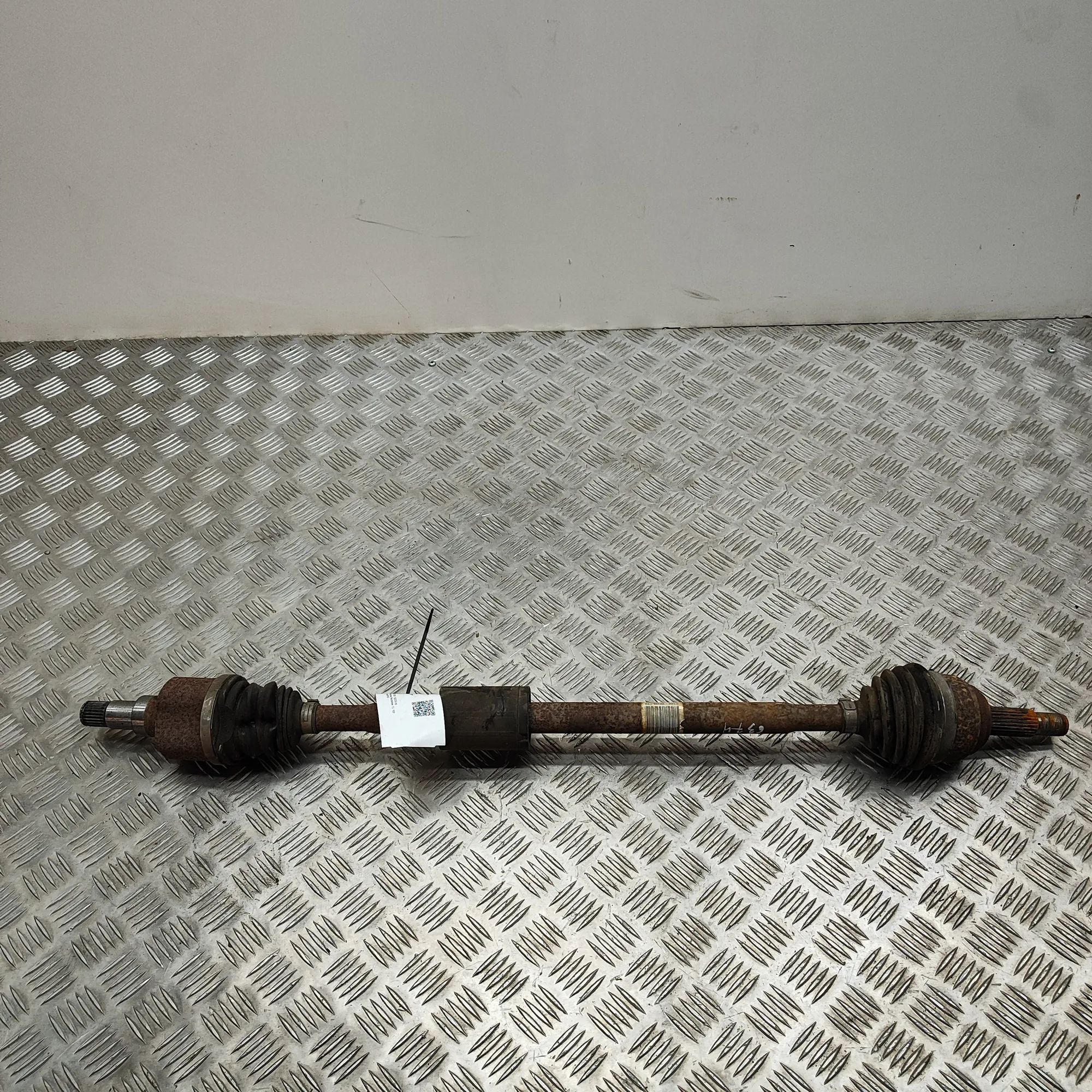 Ford Fiesta Front Right Driveshaft Front Right Driveshaft — FORD FIESTA (VII) (201...