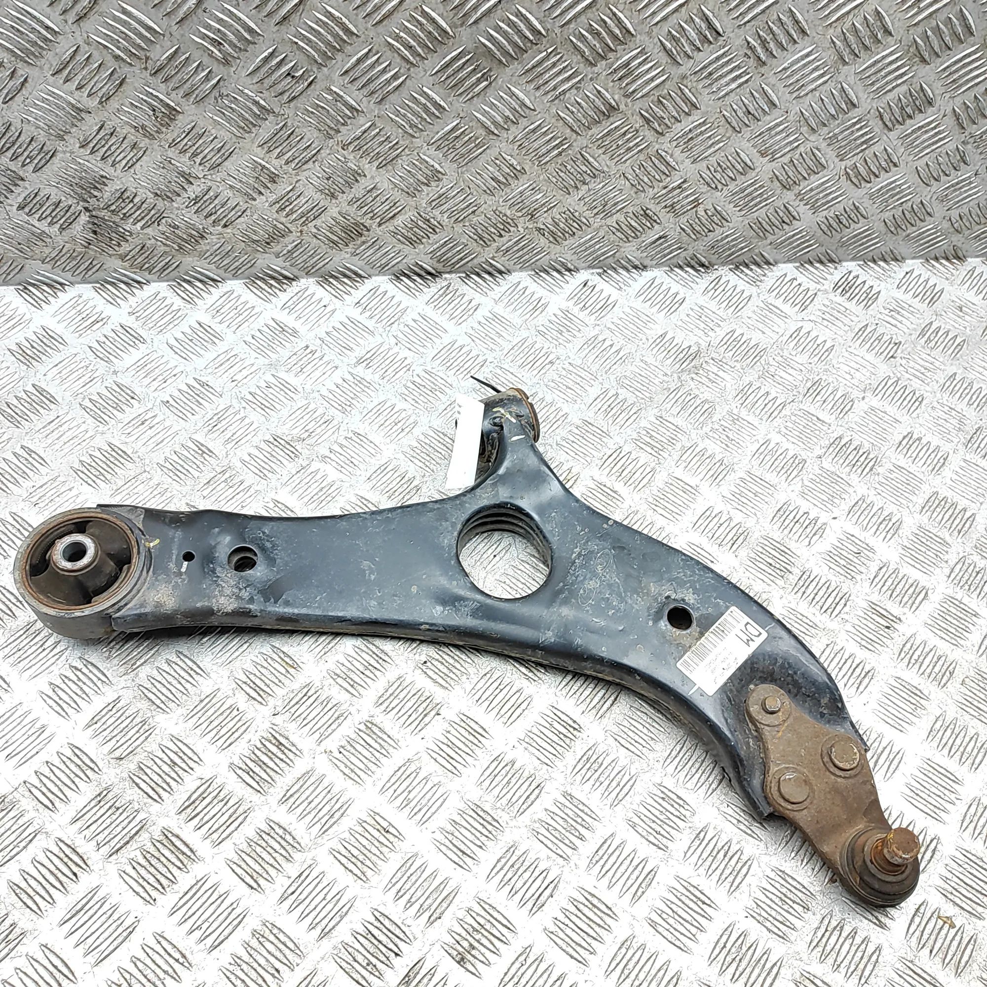 Hyundai Santa Fe Front Right Lower Control Arm Front Right Lower Control Arm — HYUNDAI SANTA (...
