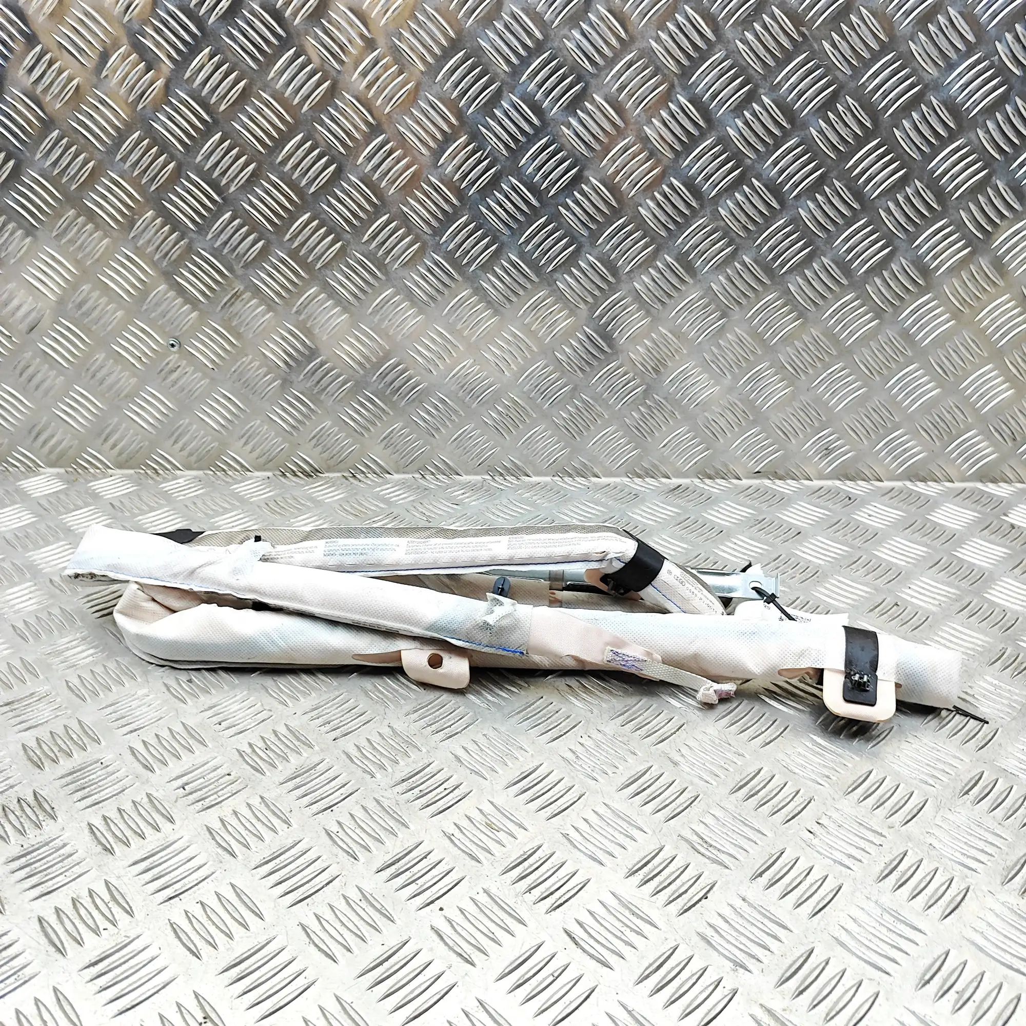 Audi Q3 (8U) Right Side Roof Safety Curtain SRS Right Side Roof Safety Curtain SRS — AUDI Q3 (8...