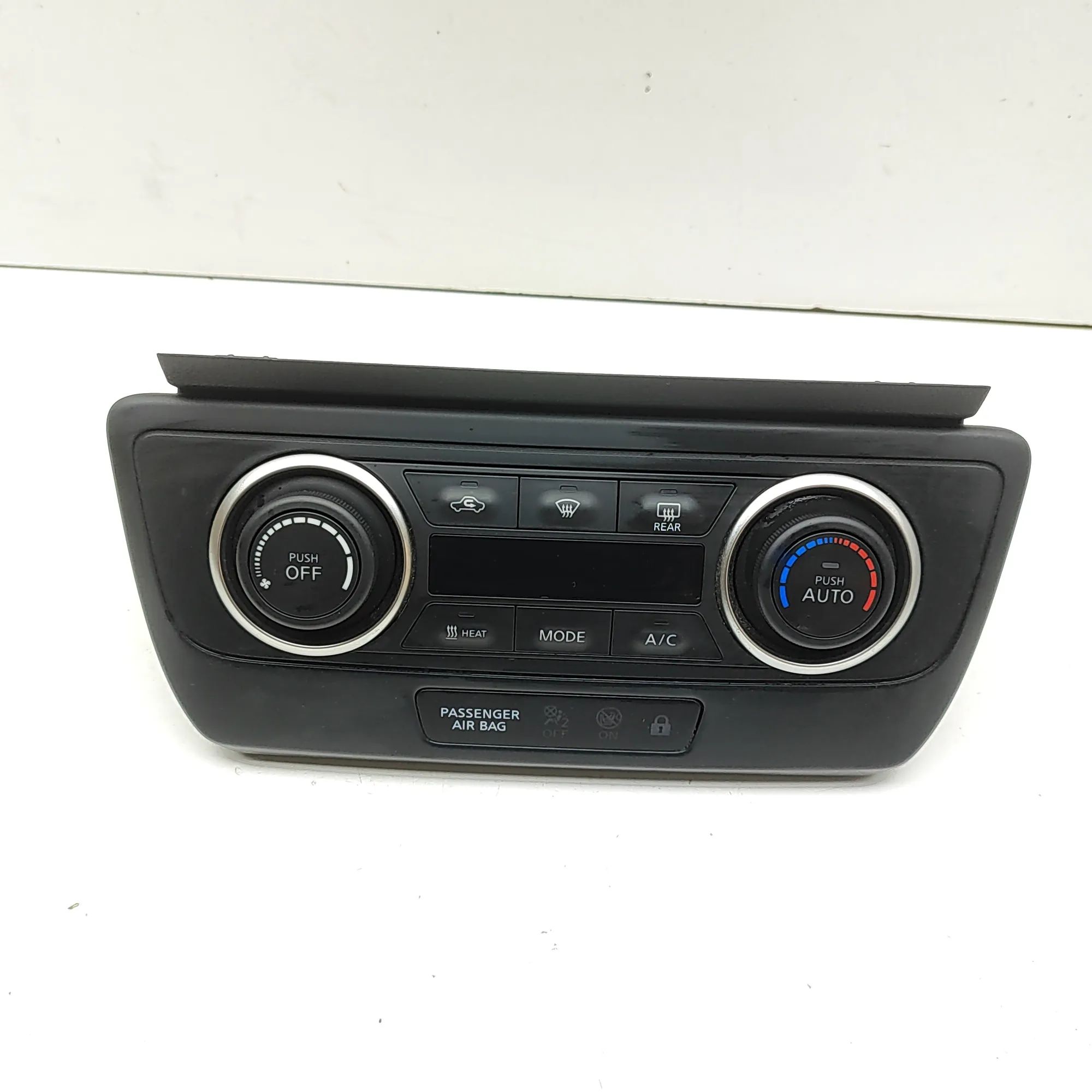 Nissan Leaf Climate control unit Climate control unit — NISSAN LEAF (ZE1) (2017-...