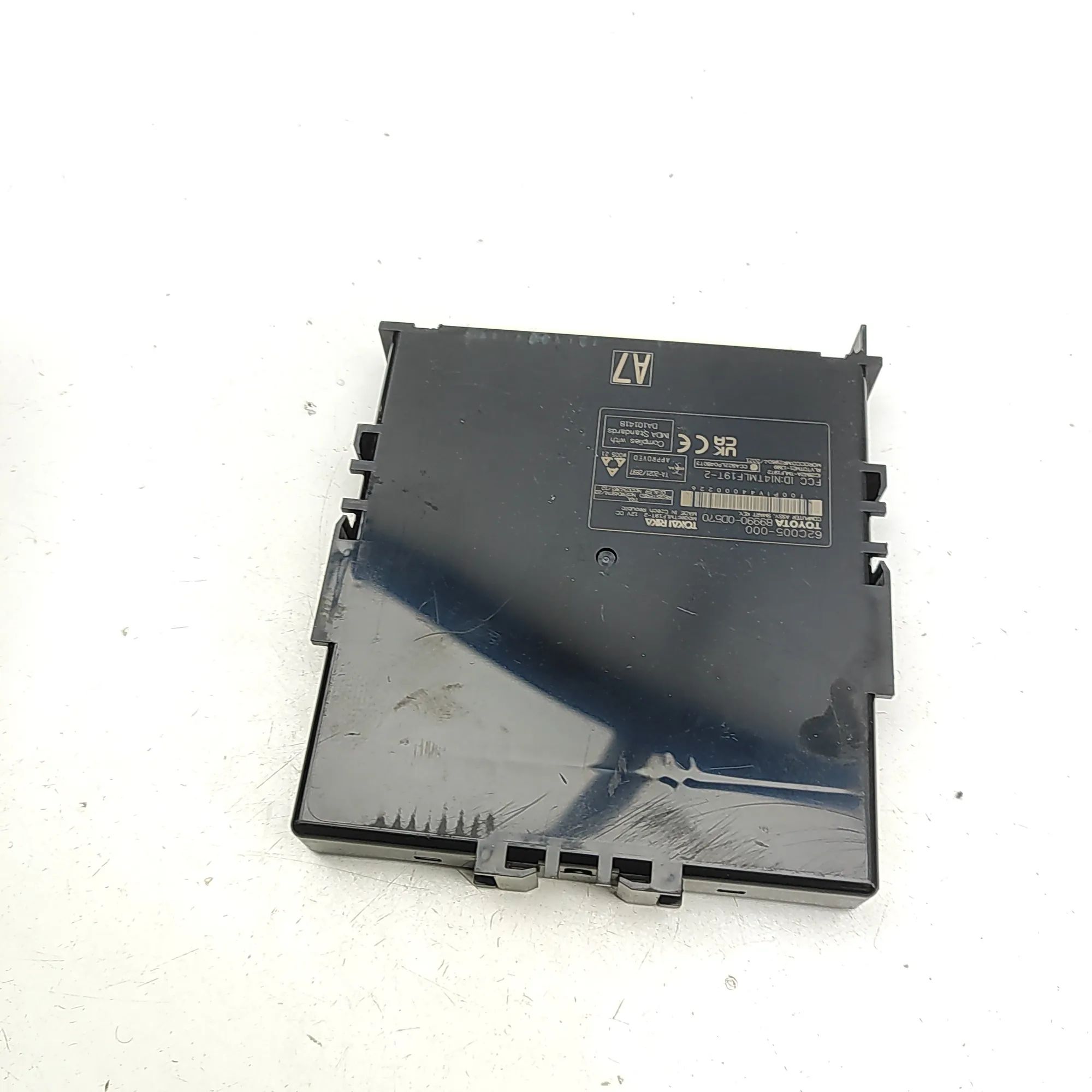 Toyota Yaris Keyless Control Unit Keyless Control Unit — TOYOTA YARIS (CROSS MXP_...