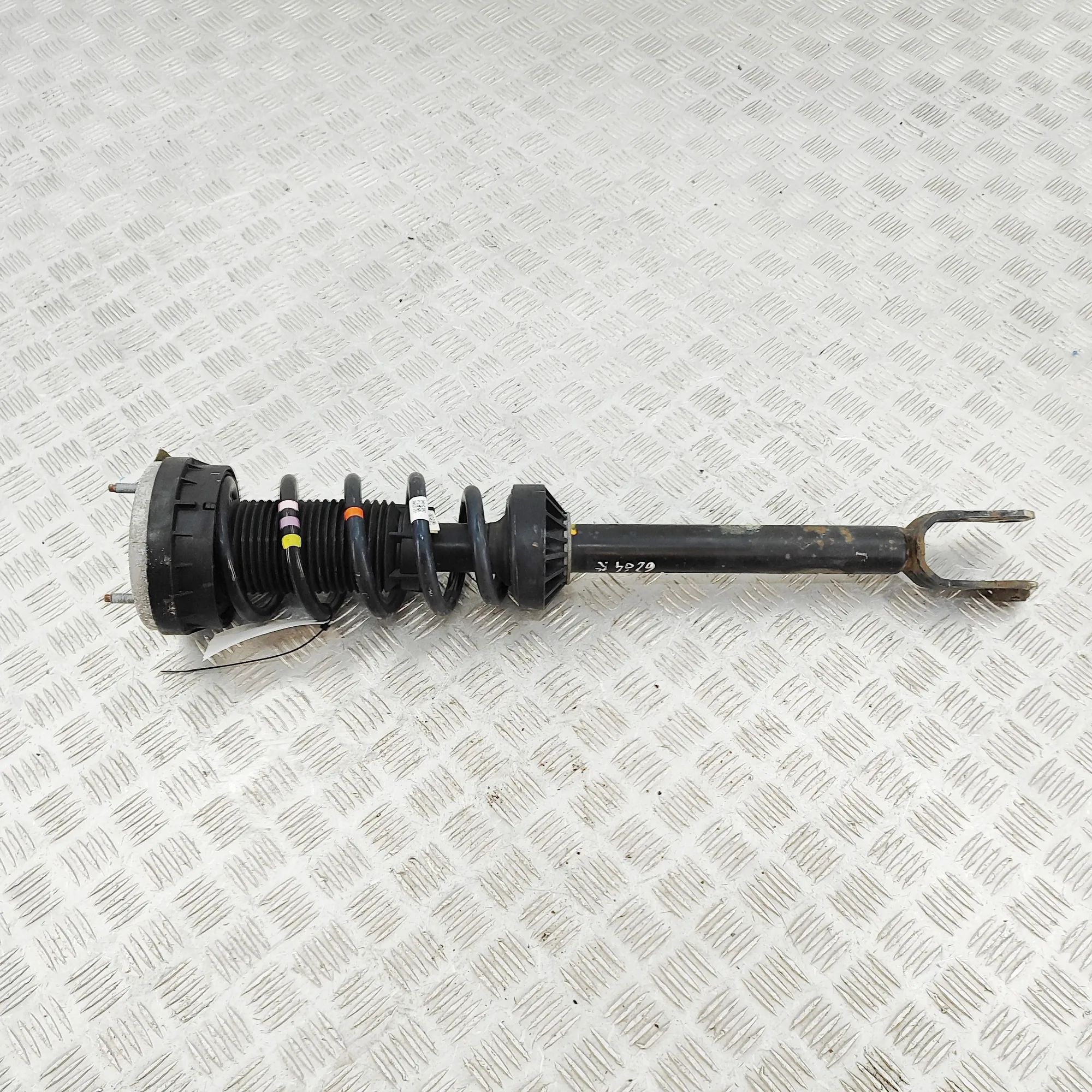 Jaguar XE Shock absorber — front right Shock absorber — front right — JAGUAR XE (X760)...