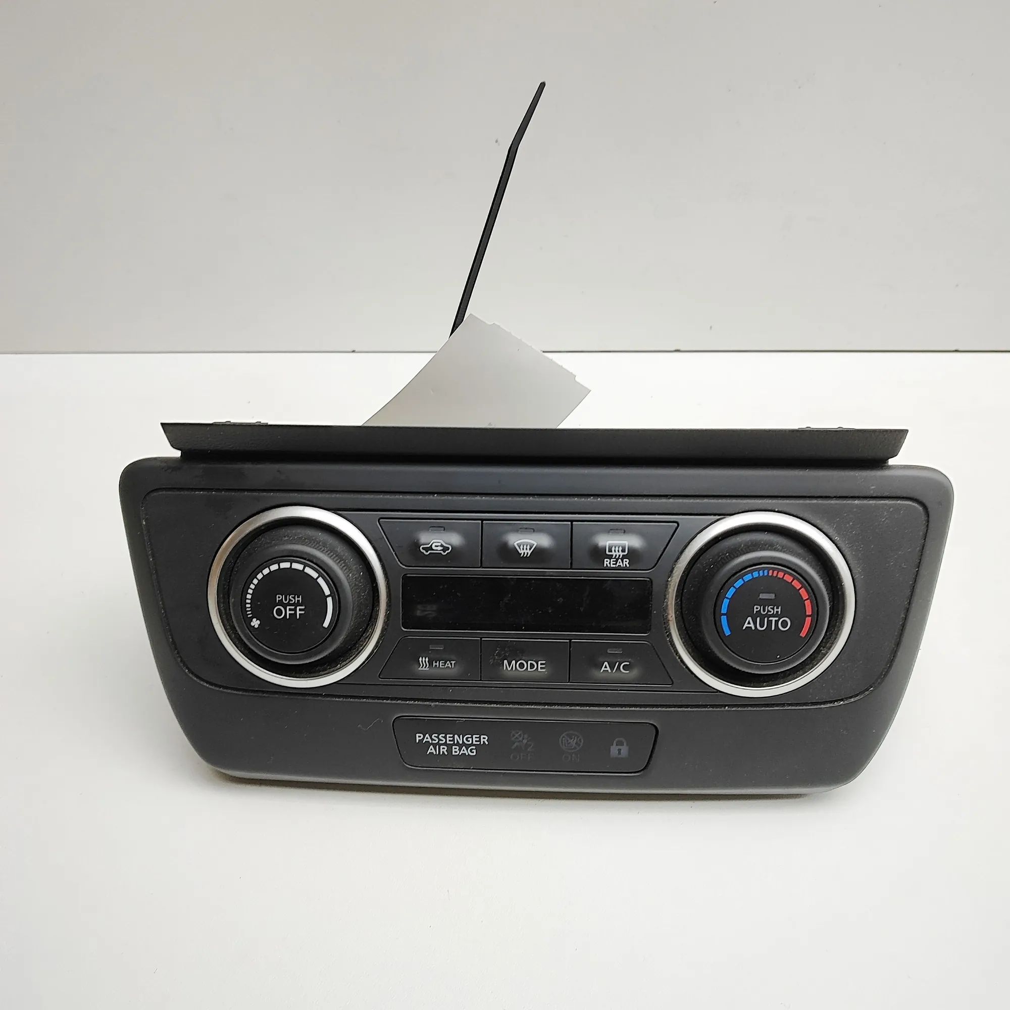 Nissan Leaf Climate control unit Climate control unit — NISSAN LEAF (ZE1) (2017-...