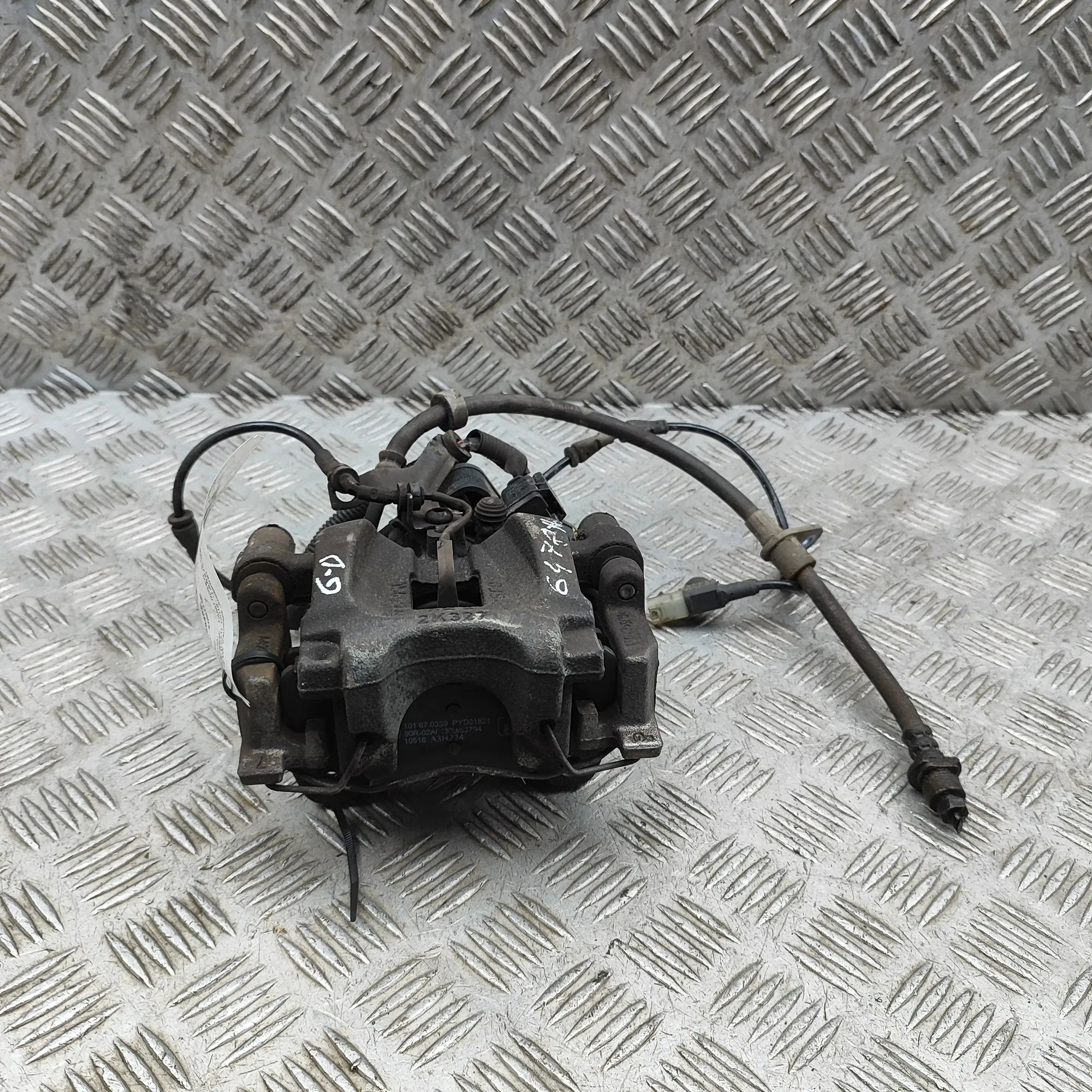 Land Rover Range Rover Evoque Brake caliper — rear right Brake caliper — rear right — LAND ROVER RANGE R...