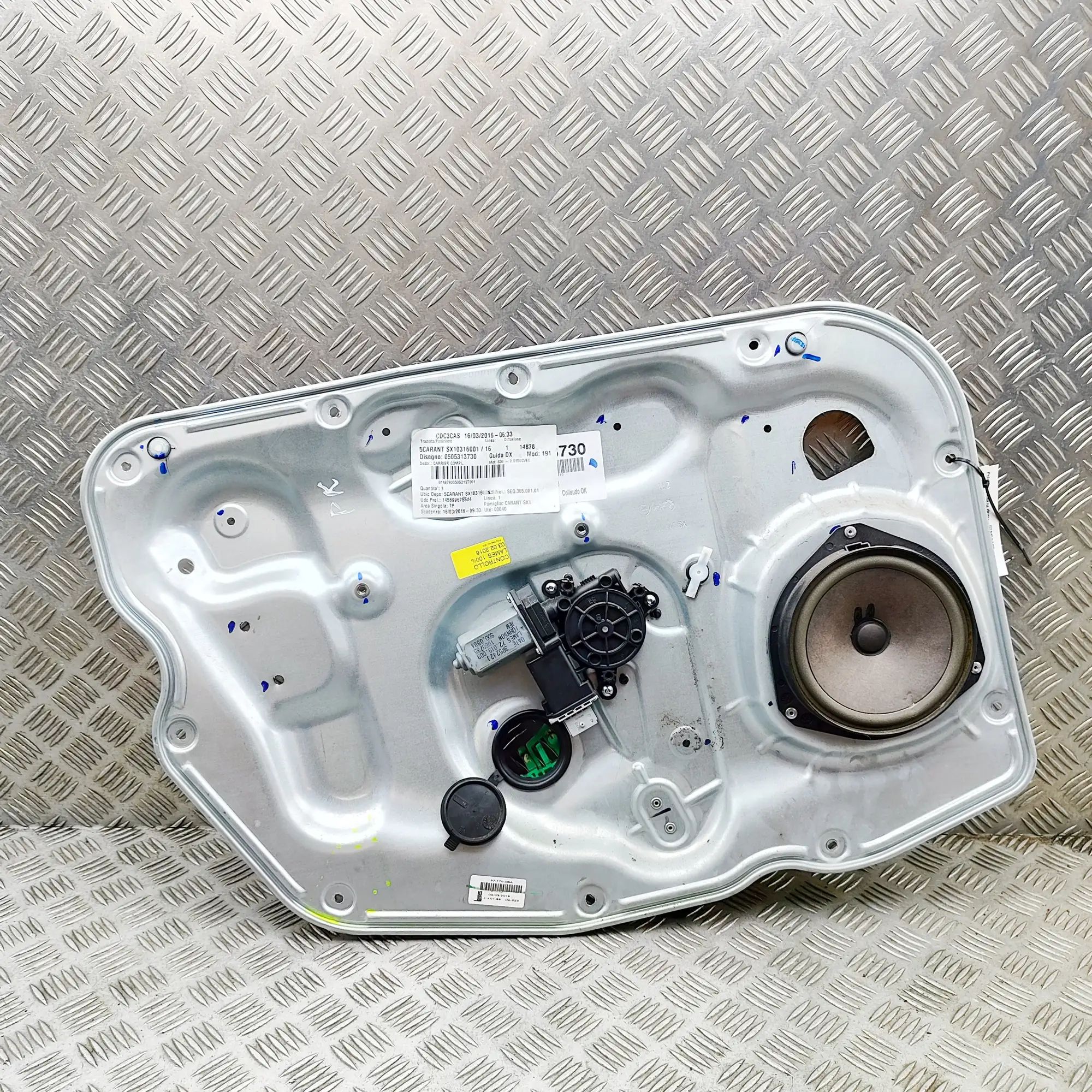 Alfa-Romeo Giulietta (940) Front Left Door Window Regulator