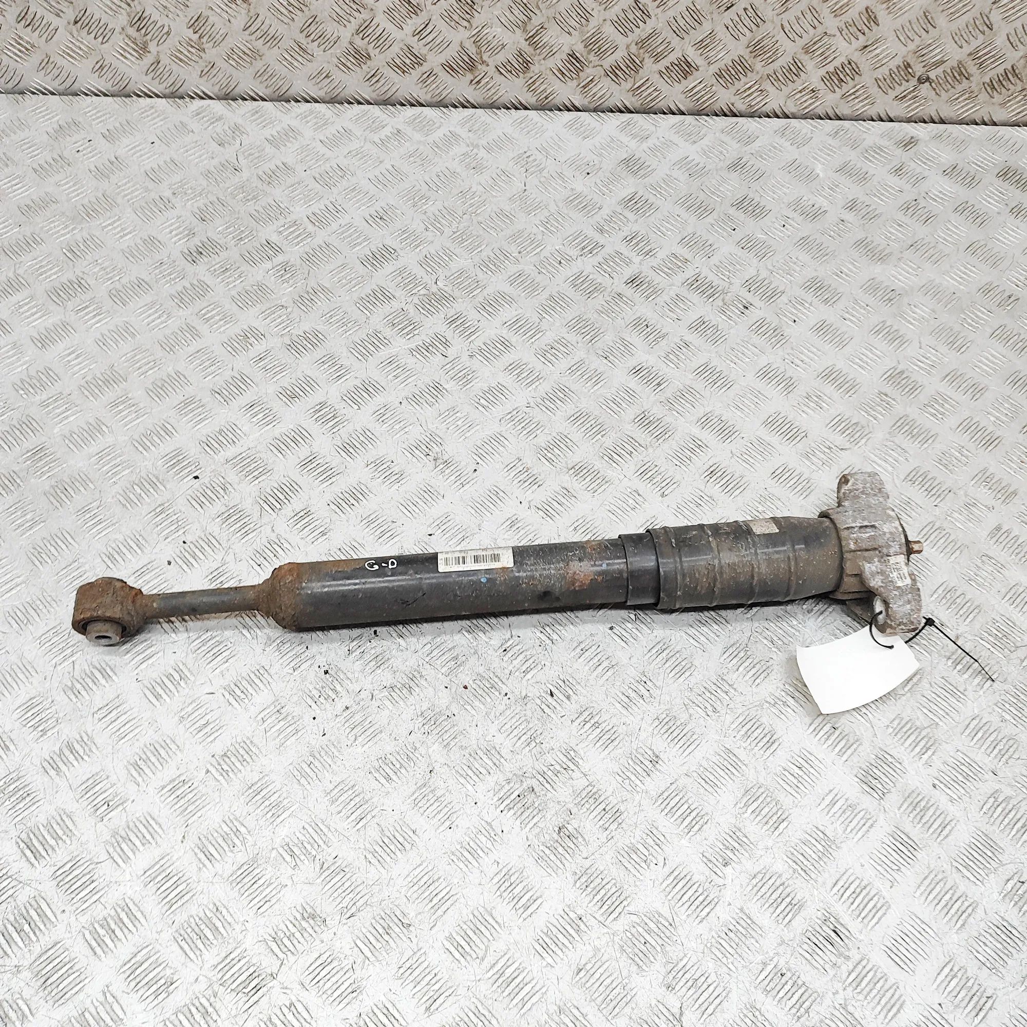 Maserati Ghibli Shock absorber — rear right Shock absorber — rear right — MASERATI GHIBLI (...