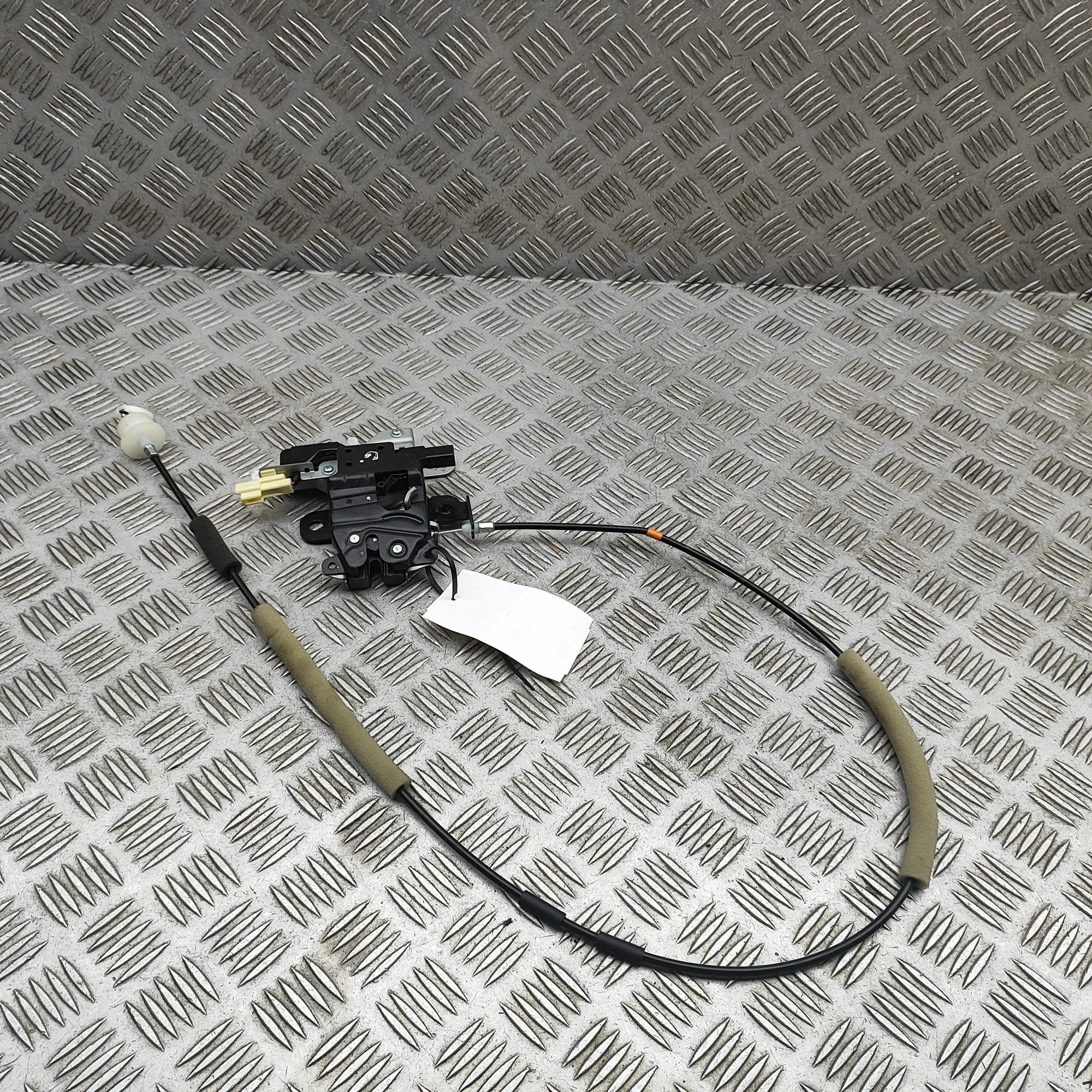 Mazda MX-5 Tailgate Boot Lock Tailgate Boot Lock — MAZDA MX-5 (IV ND) (2015-....
