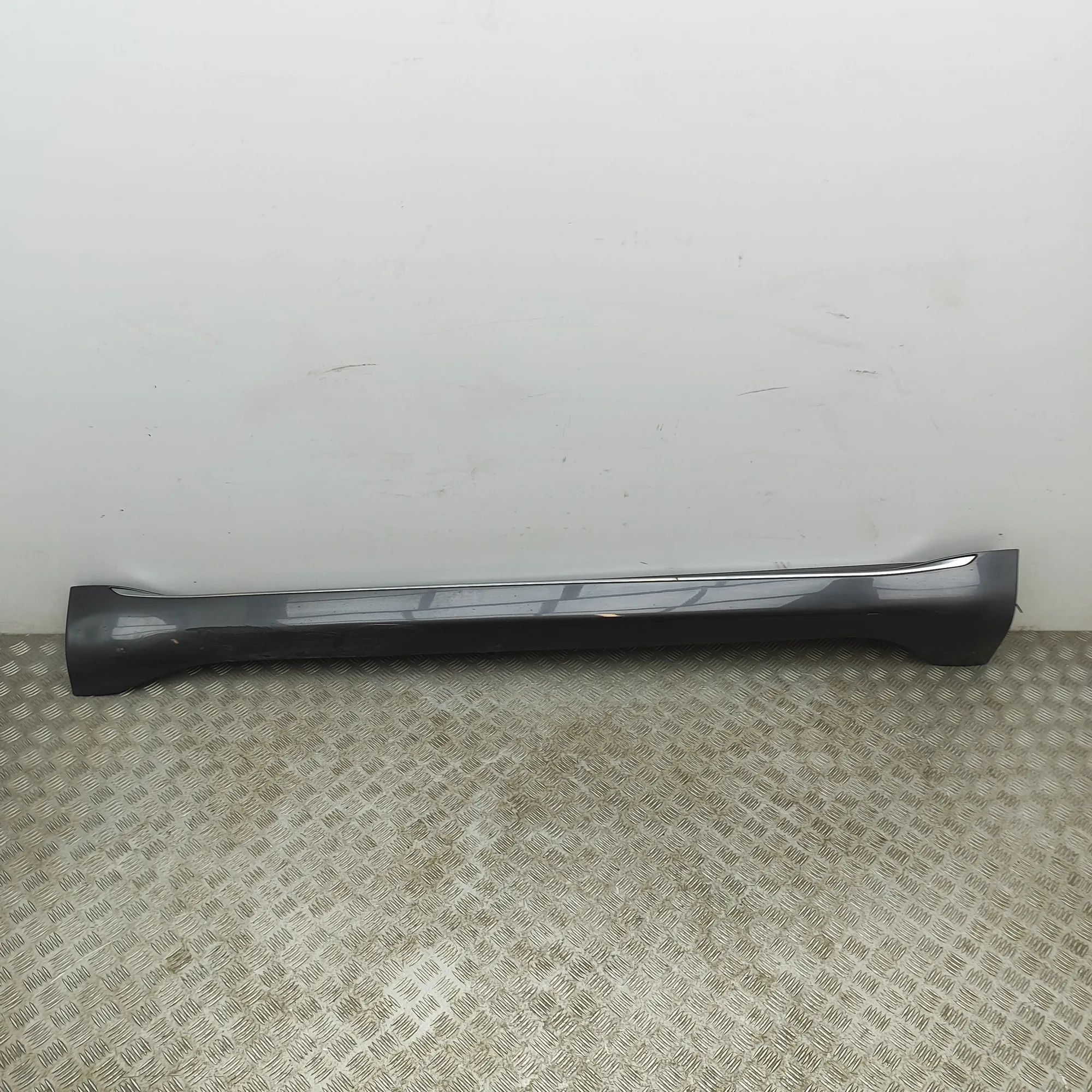 Jeep Grand Cherokee (WK) Left Side Plastic Sideskirt Cover Left Side Plastic Sideskirt Cover — JEEP GRAND ...
