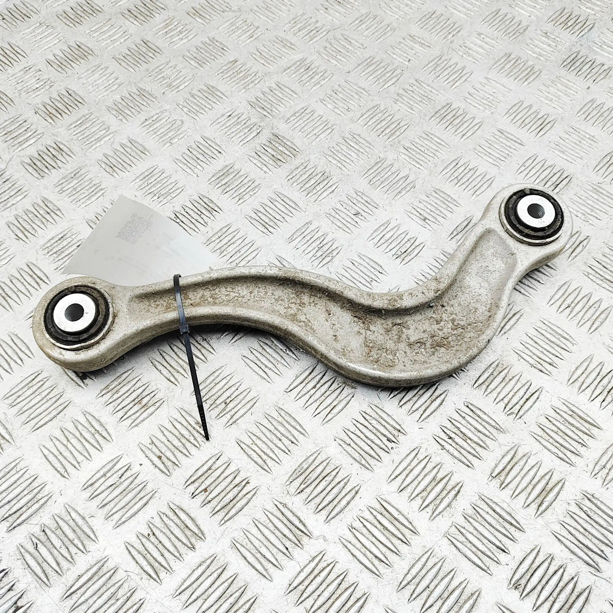 Porsche Taycan Control arm — rear left Control arm — rear left — PORSCHE TAYCAN (2019-...