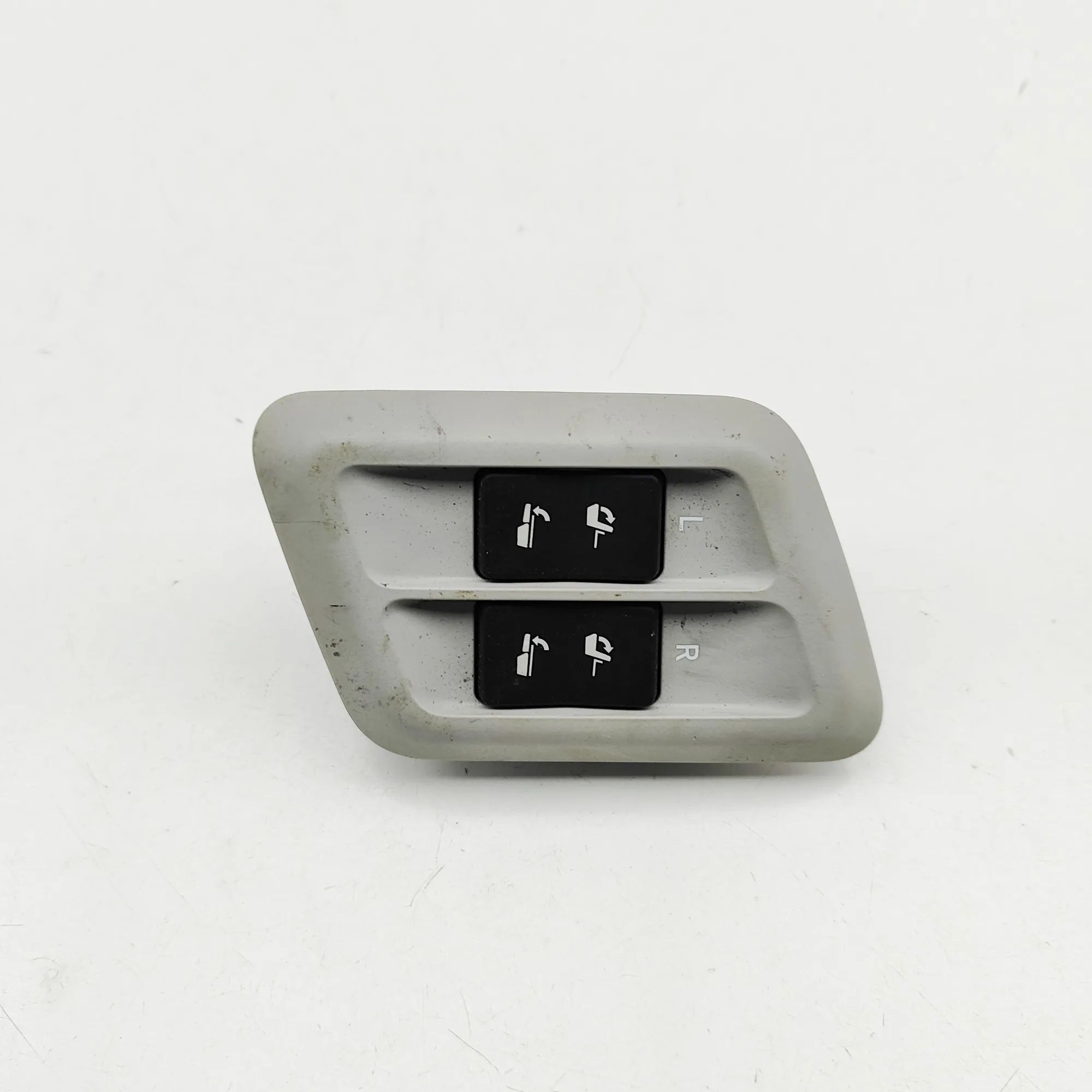 Toyota Land Cruiser 150 Button Switch Panel Button Switch Panel — TOYOTA LAND CRUISER (_J15...