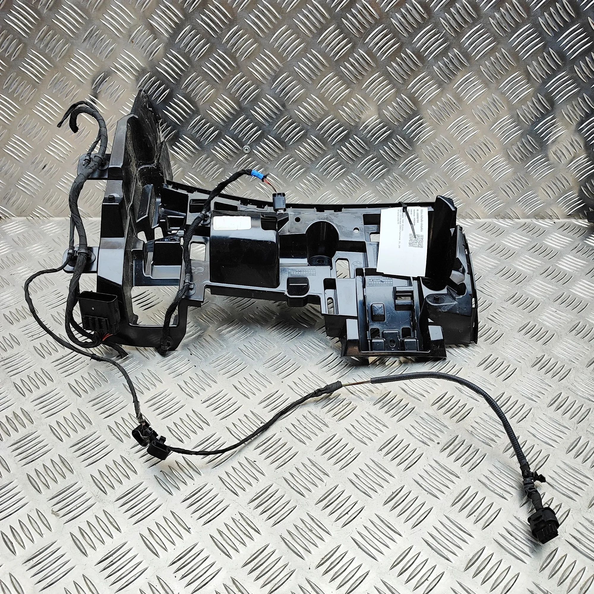 BMW X5 (G05) Rear Right Bumper Bracket Rear Right Bumper Bracket — BMW X5 (G05) (2018-...