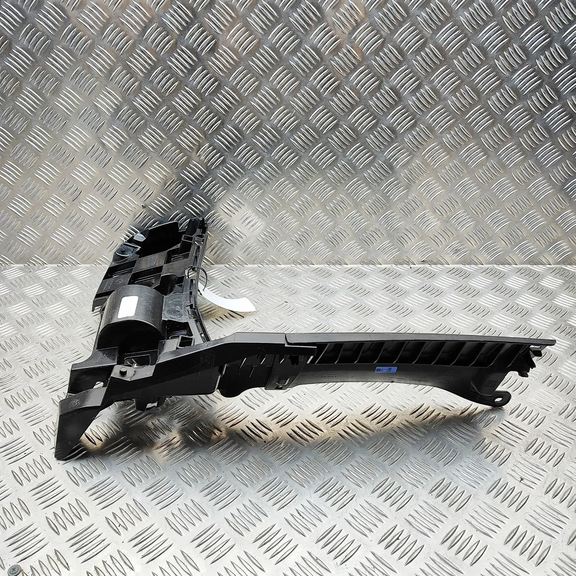 BMW X5 (G05) Rear Left Bumper Bracket Rear Left Bumper Bracket — BMW X5 (G05) (2018-....