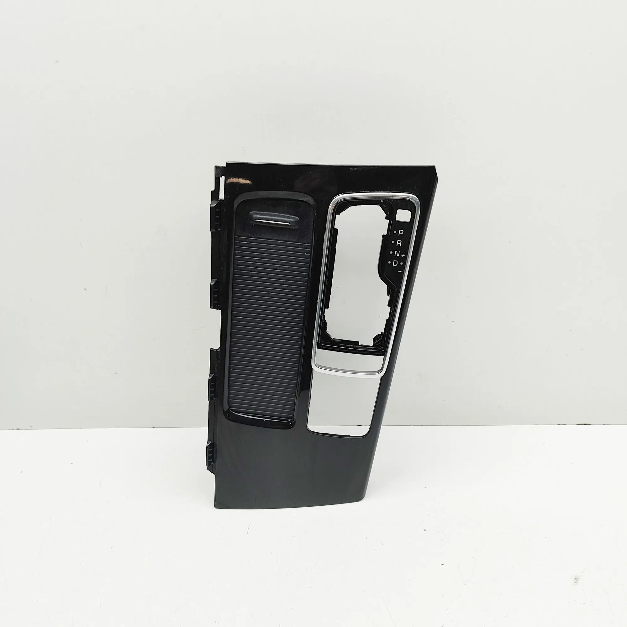 Kia Optima (JF) Centre console trim Centre console trim — KIA OPTIMA (2015-...) — 8...