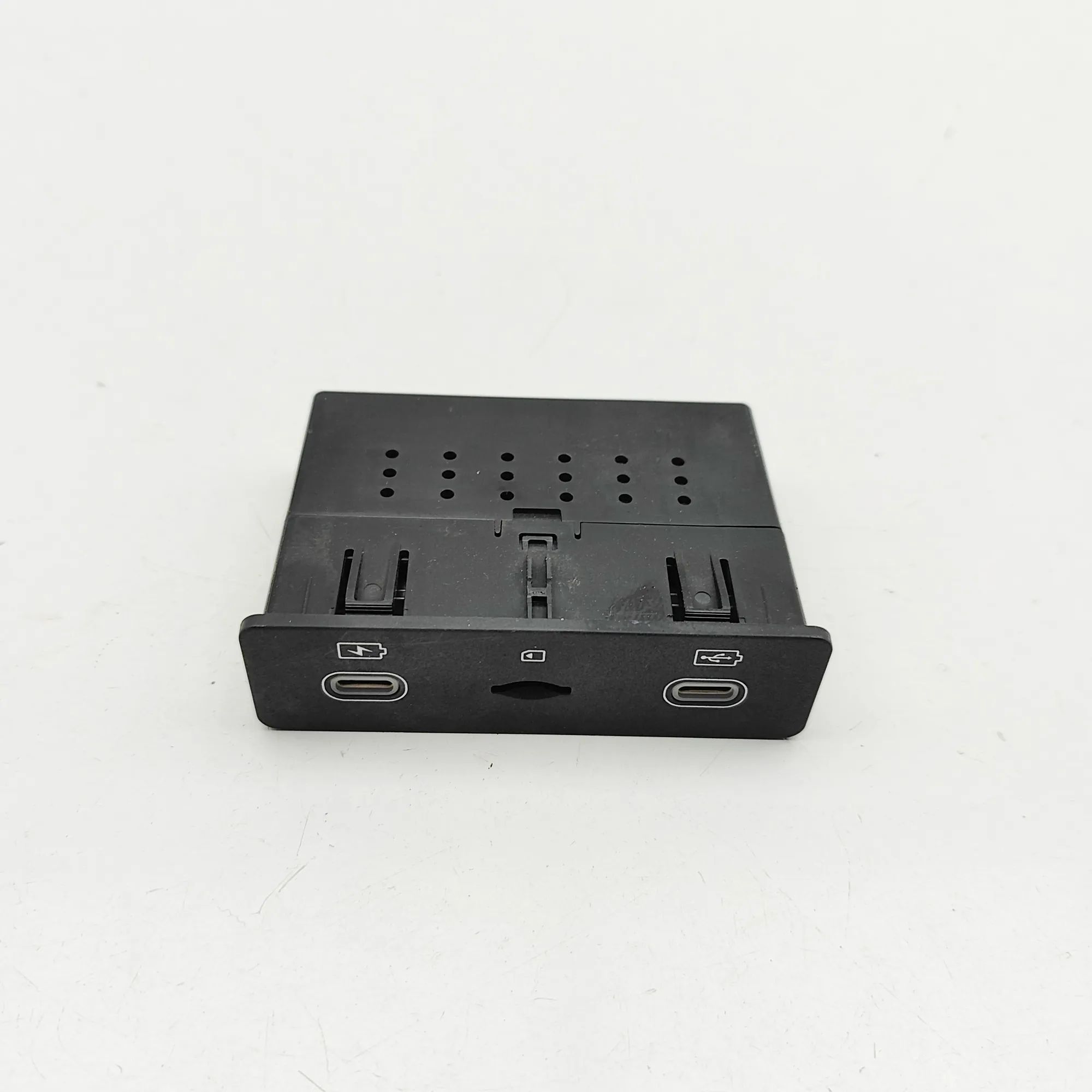 BYD Dolphin USB USB — BYD DOLPHIN (2021-...) — SA3HJU-7922010TF...