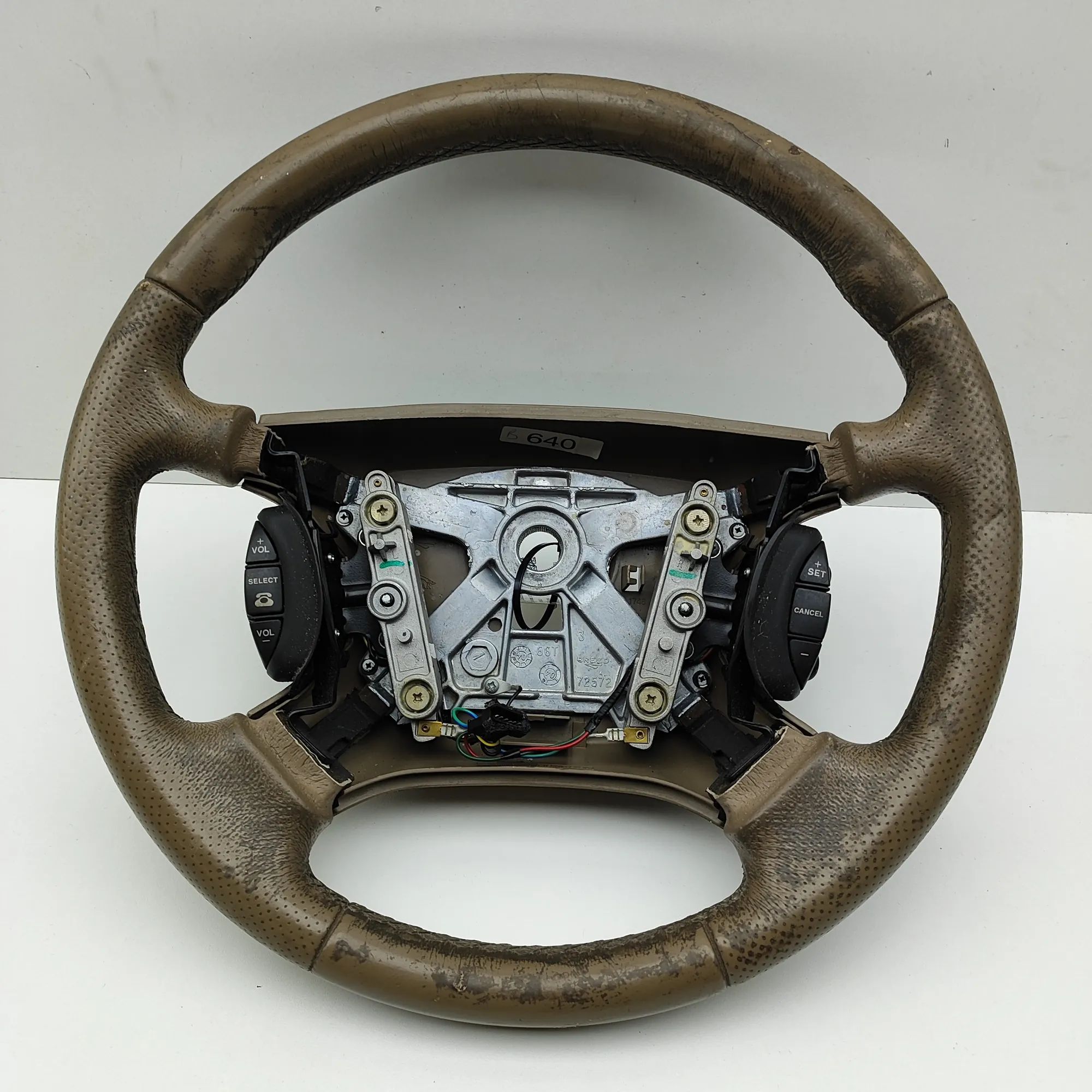 Jaguar XK steering wheel Steering Wheel — JAGUAR XK (8 Coupe X100) (1996...