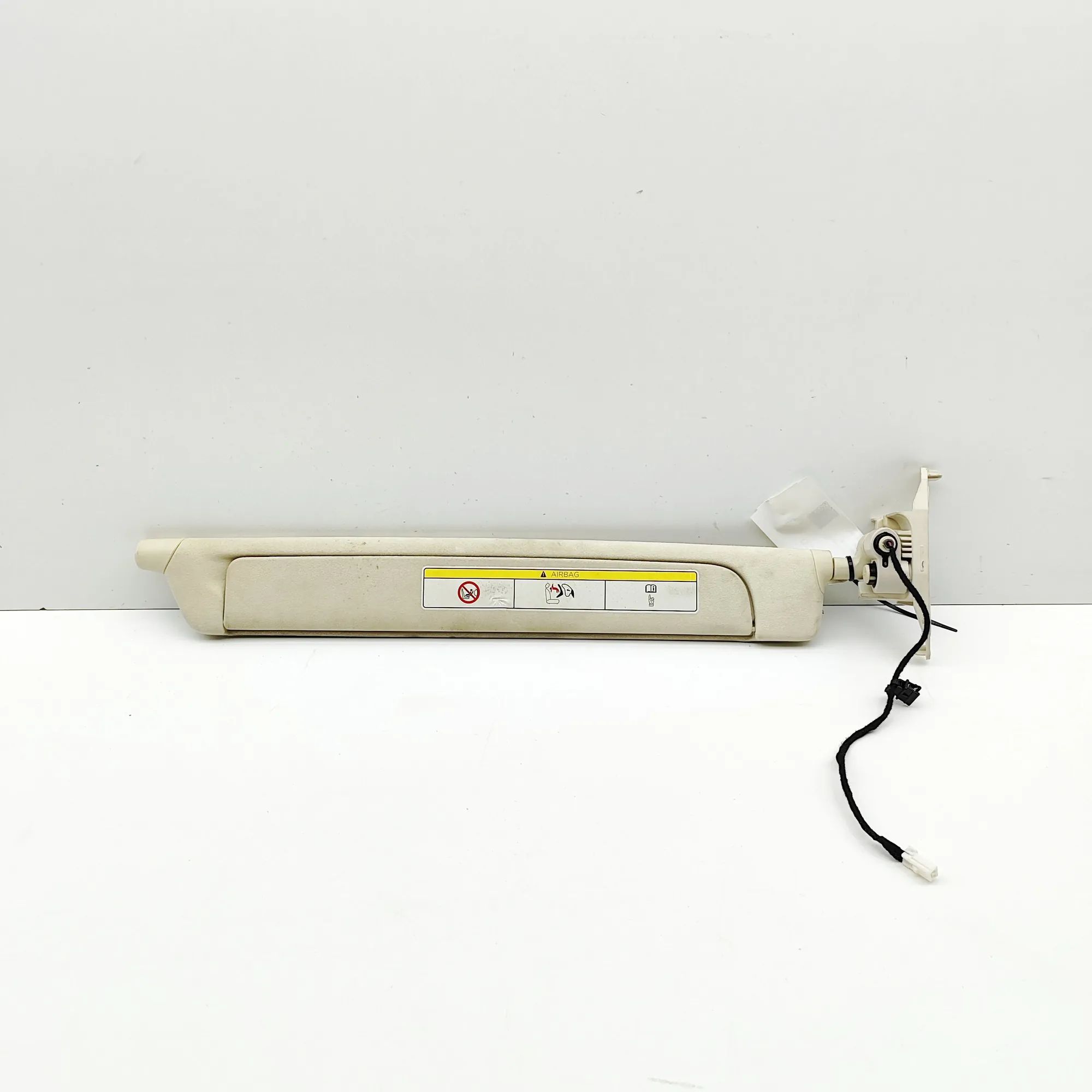 Tesla Model X Sun visor — right Sun visor — right — TESLA MODEL X (2013-...) — ...