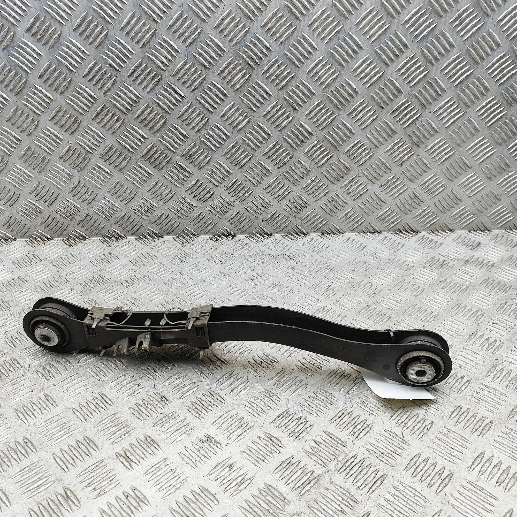 BMW X5 (G05) Control arm — rear left Control arm — rear left — BMW X5 (G05) (2018-.....